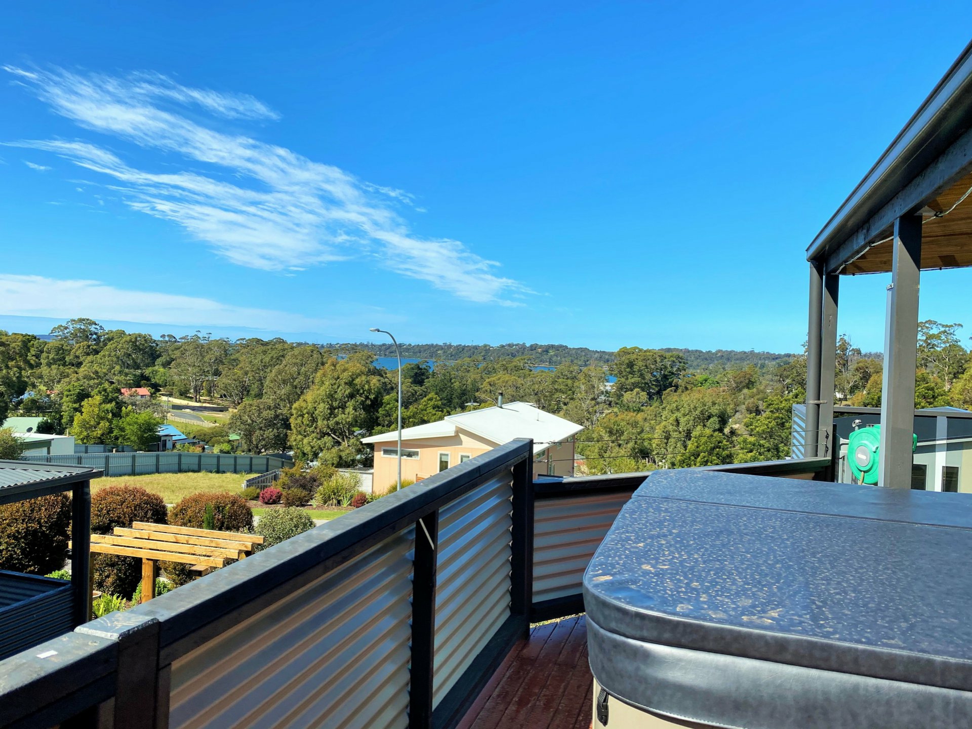 12 Bayvista Rise, ST HELENS