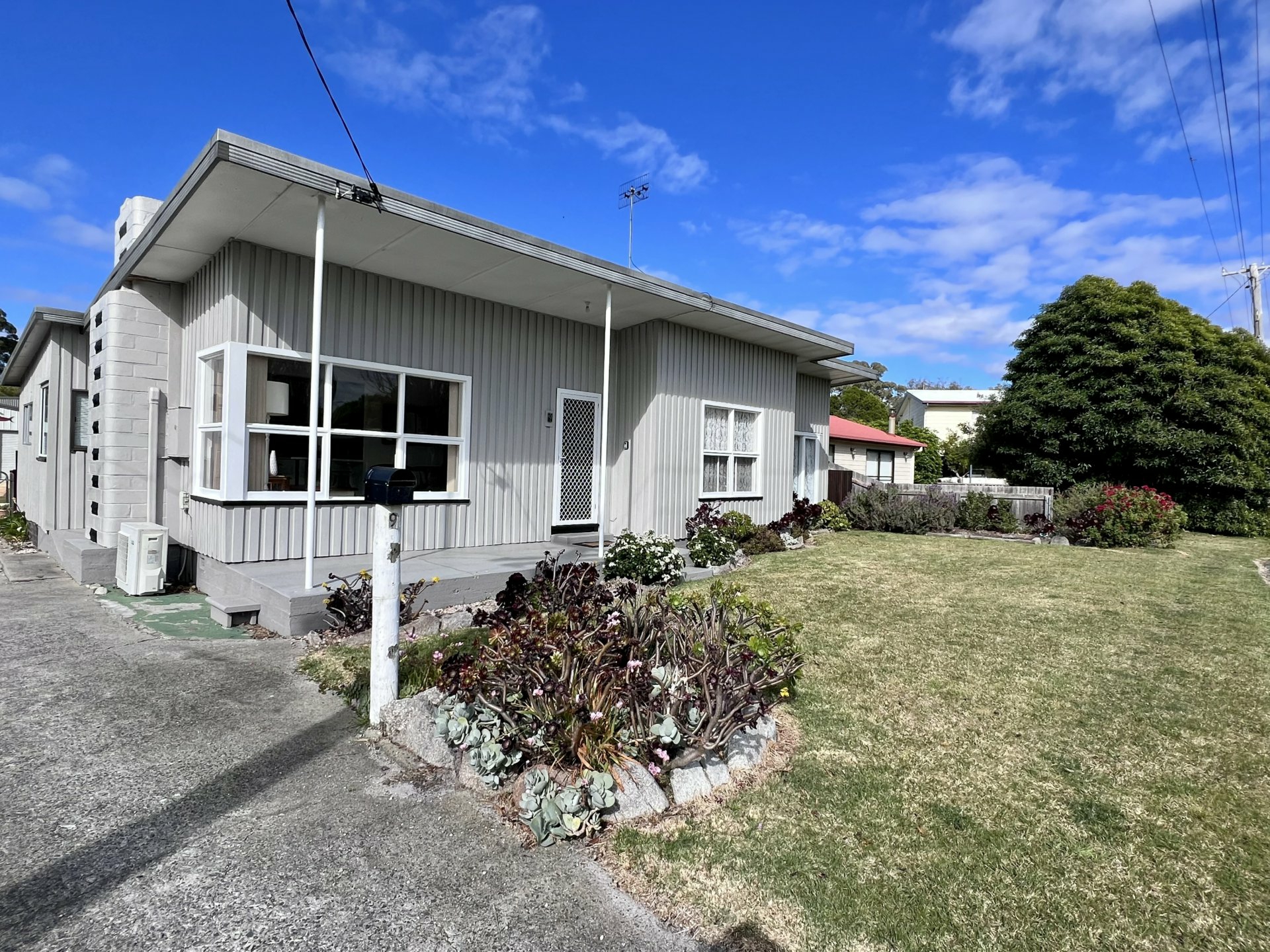 9 Reserve Street, BINALONG BAY