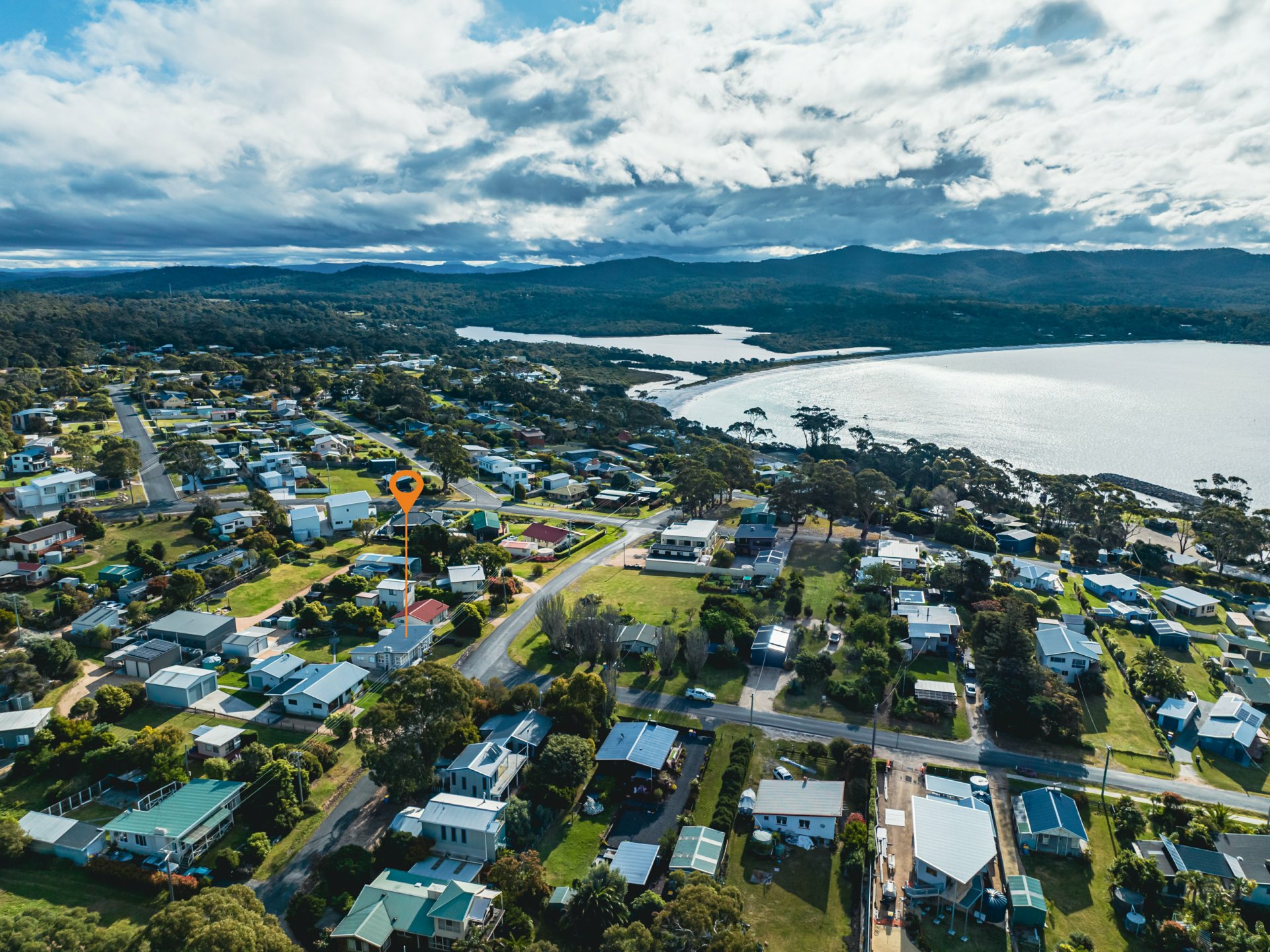 9 Reserve Street, BINALONG BAY
