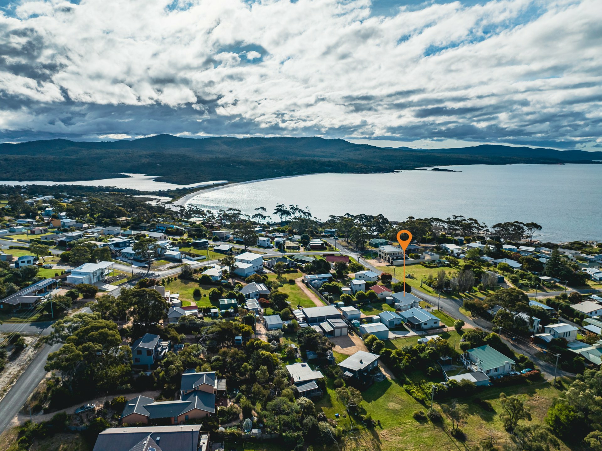 9 Reserve Street, BINALONG BAY
