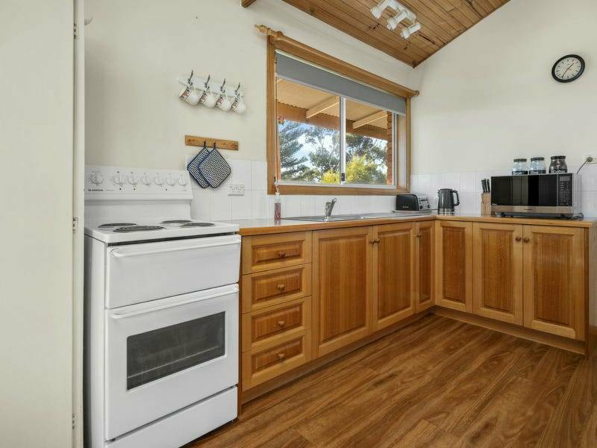 4 Nailer Avenue Bicheno TAS House for Rent LJ Hooker