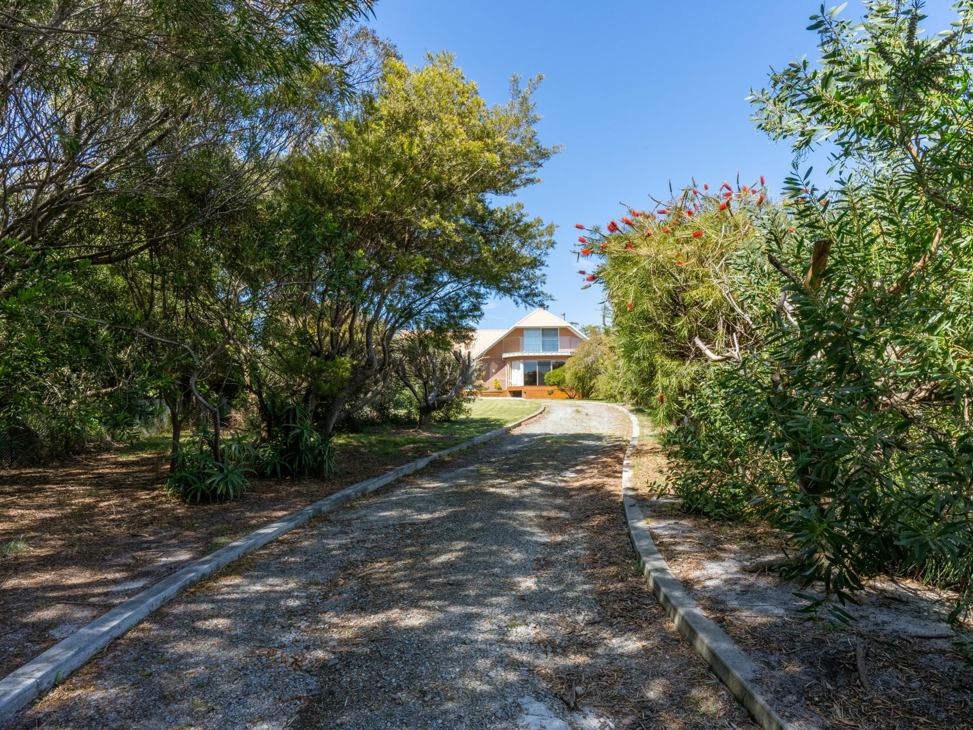 16 Pacific Drive, BINALONG BAY