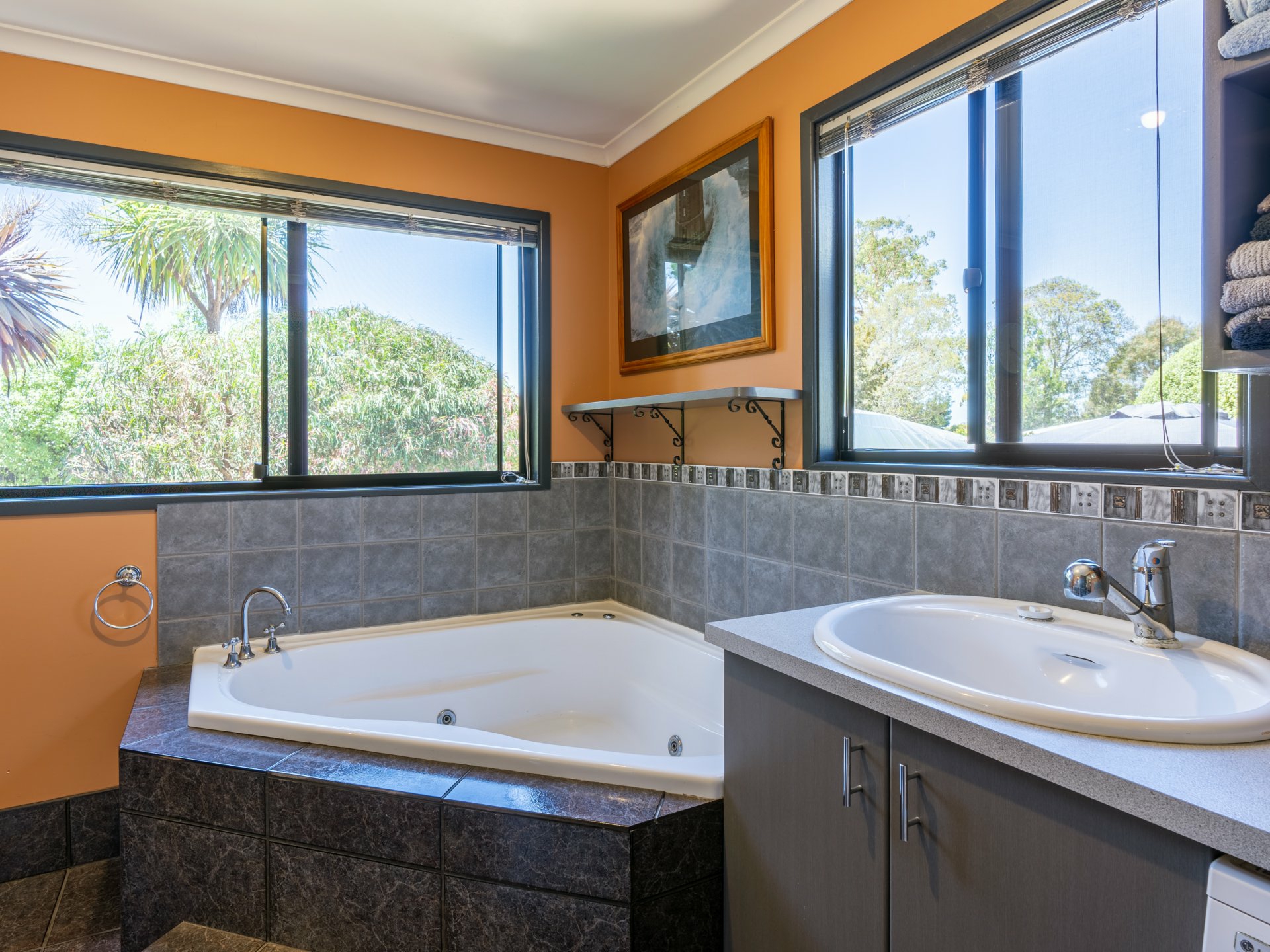 66 St Helens Point Rd — photo 9 of 27