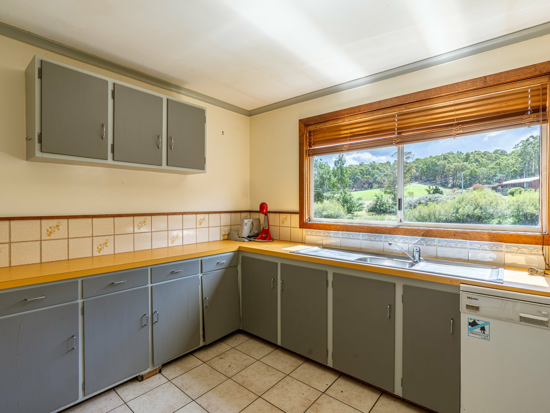 9 Royles Road, ST MARYS