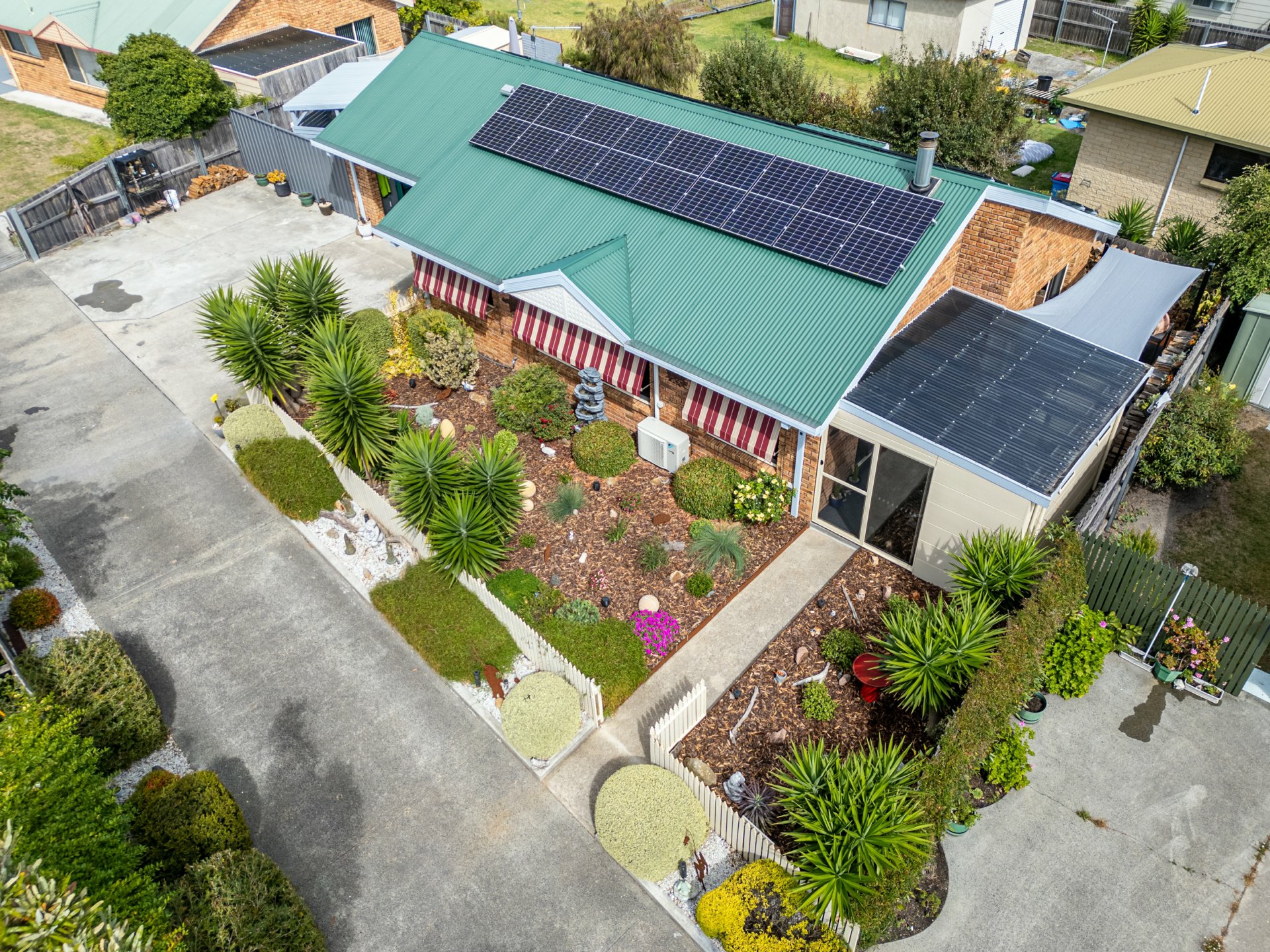 2/1 Cherrywood Drive, SCAMANDER