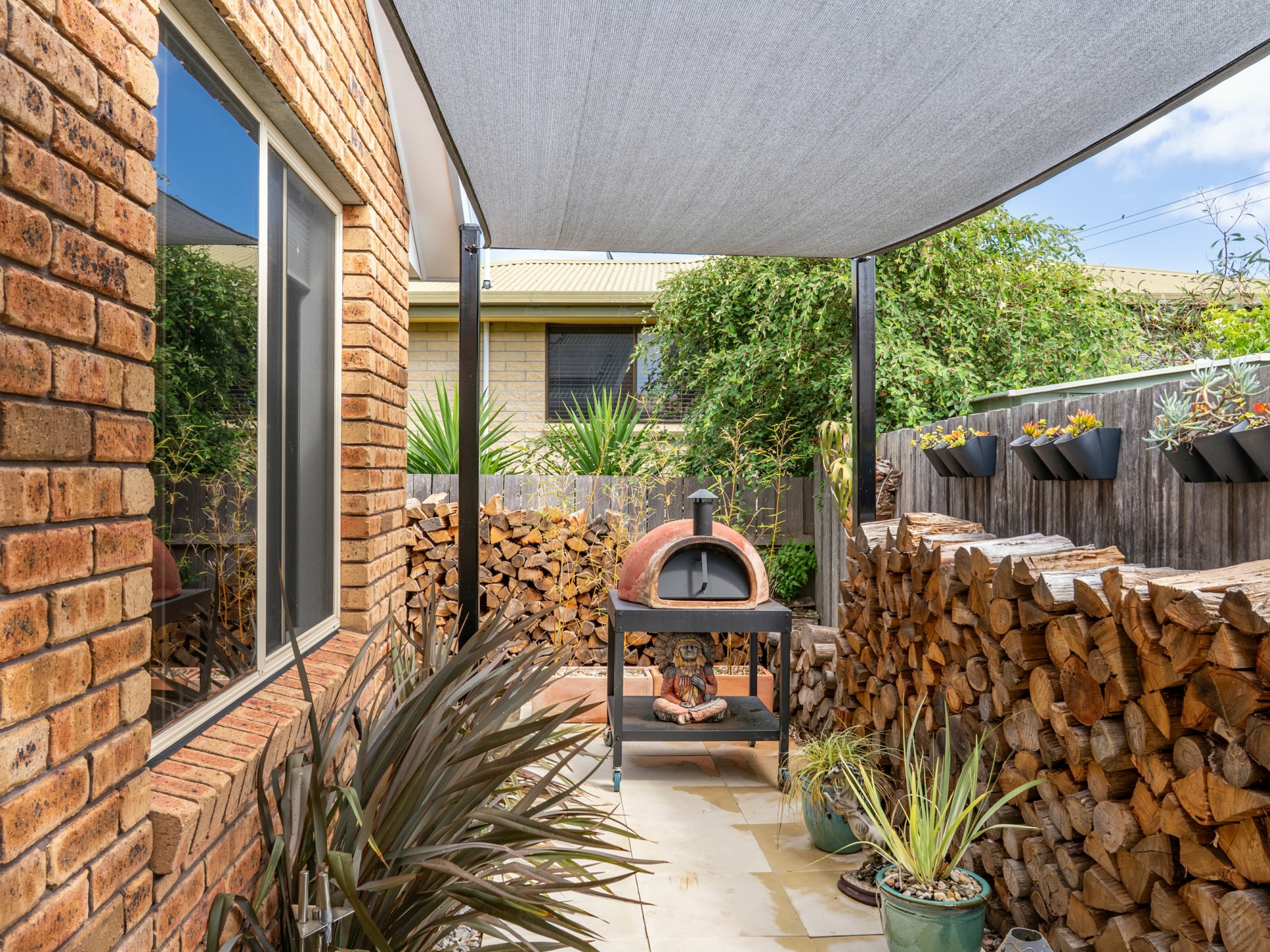 2/1 Cherrywood Drive, SCAMANDER