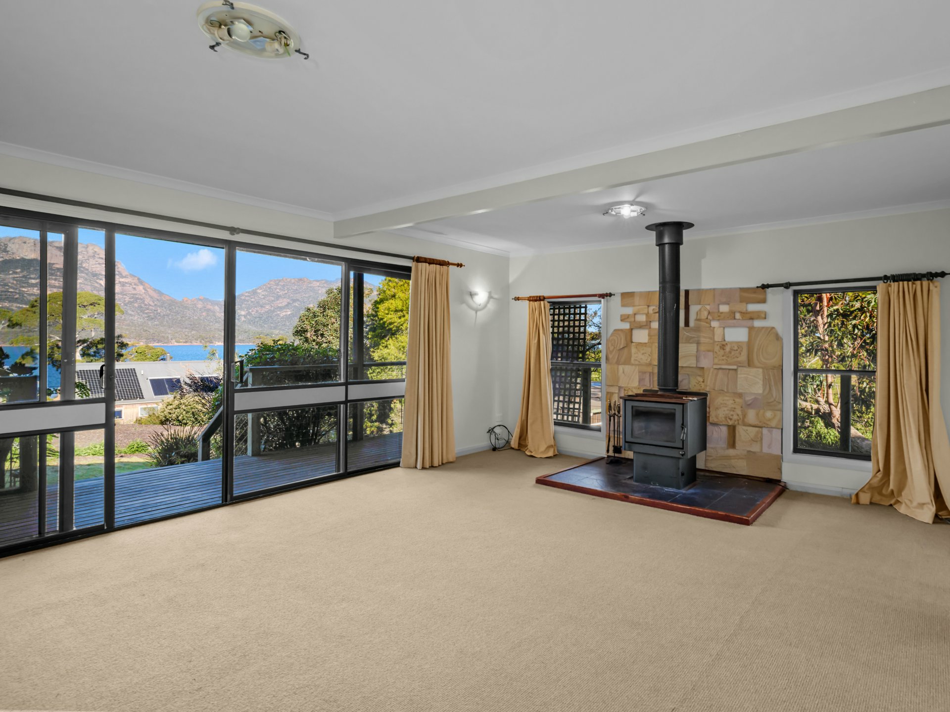 5 Esplanade East, COLES BAY