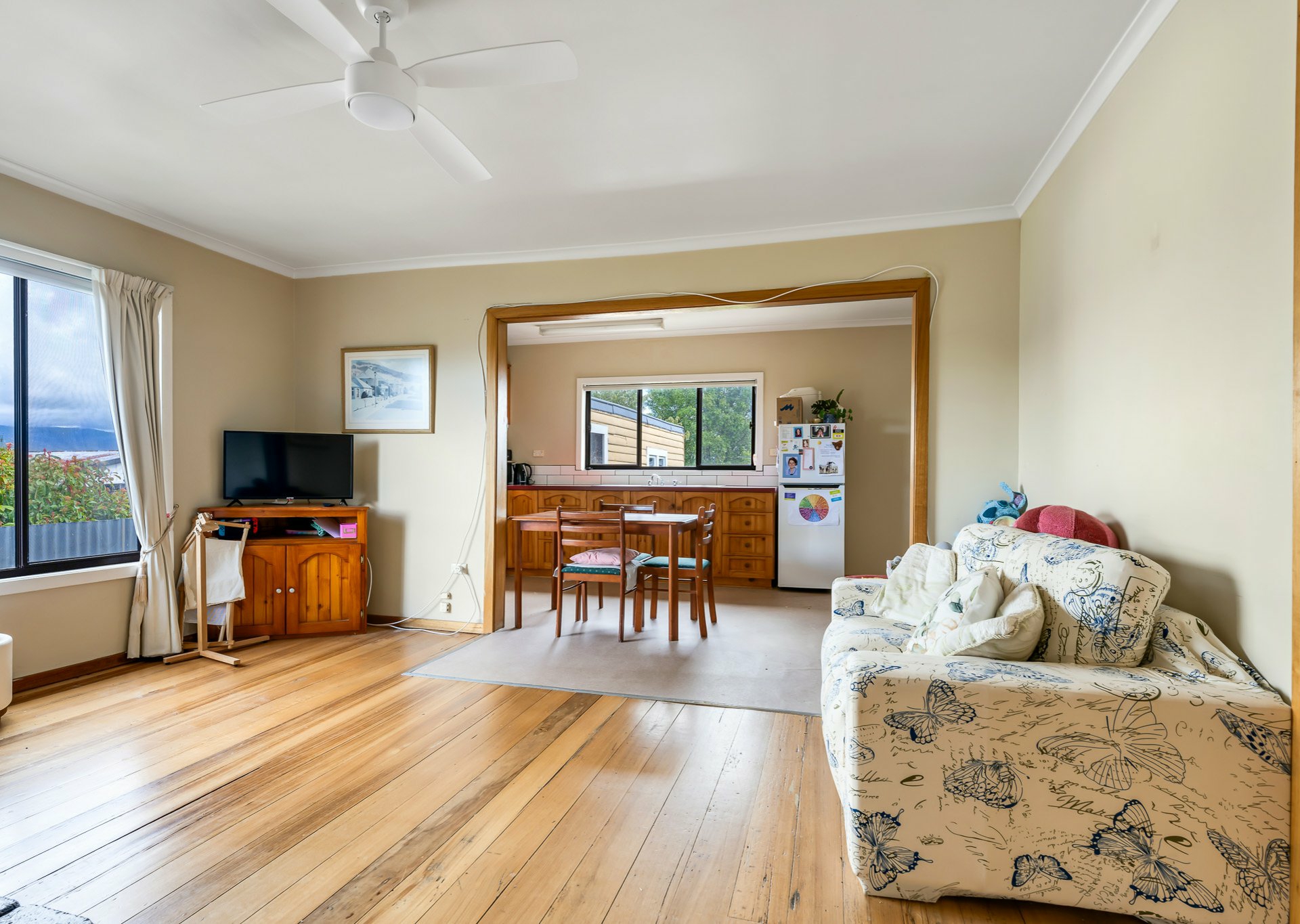 8 Cameron Street, ST MARYS