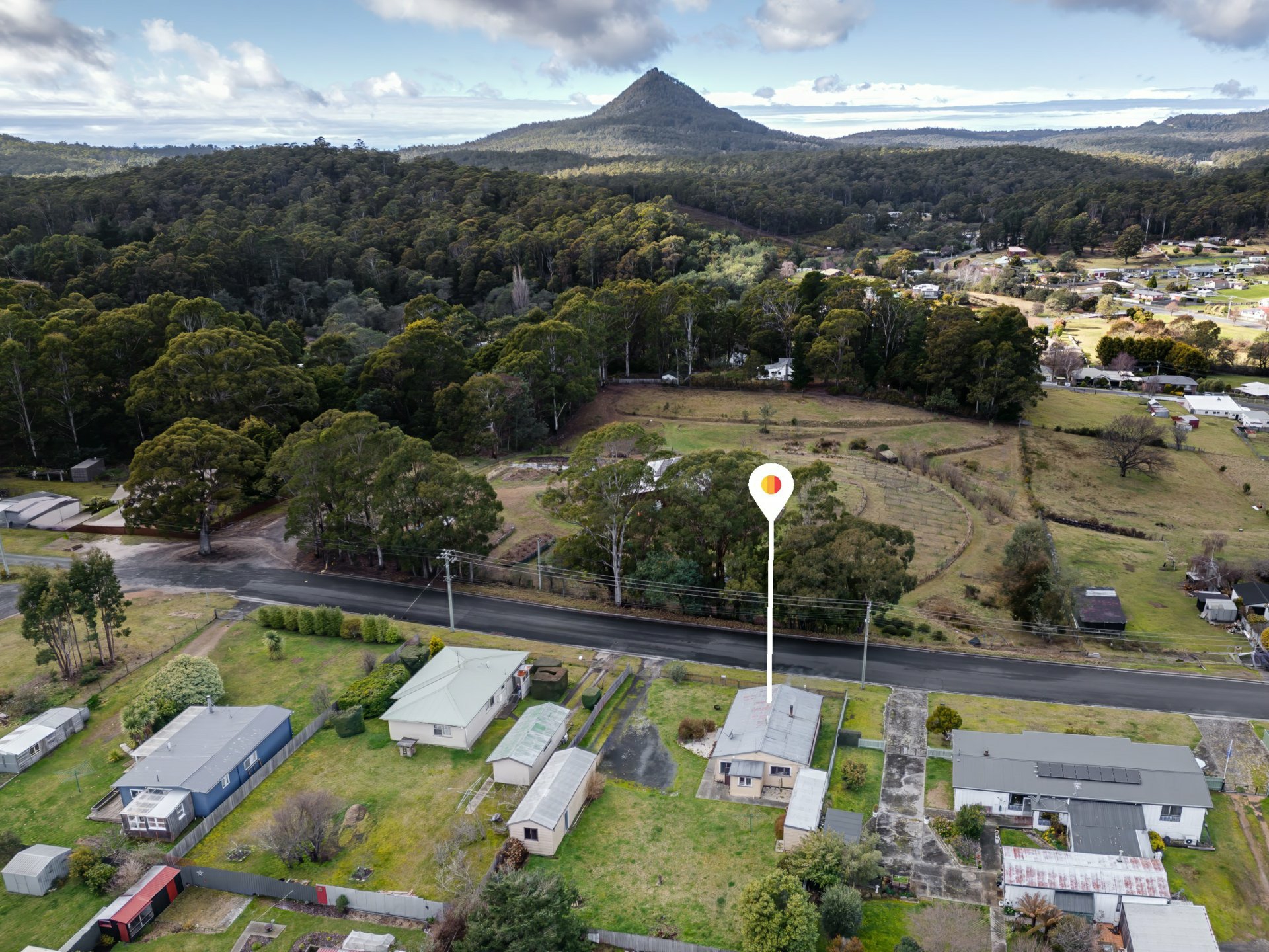8 Cameron Street, ST MARYS