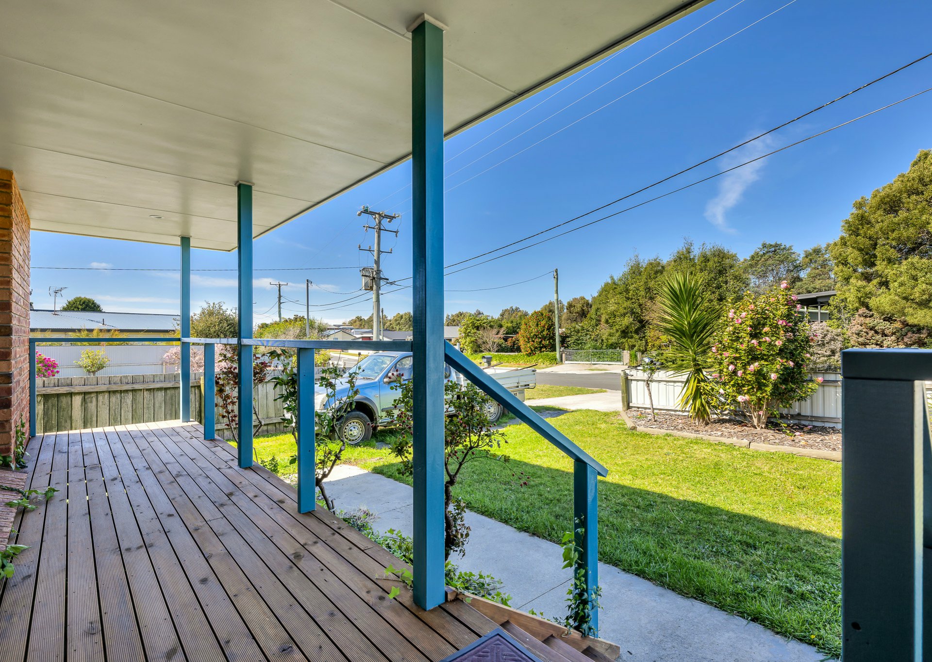 93 Parnella Drive — photo 2 of 21