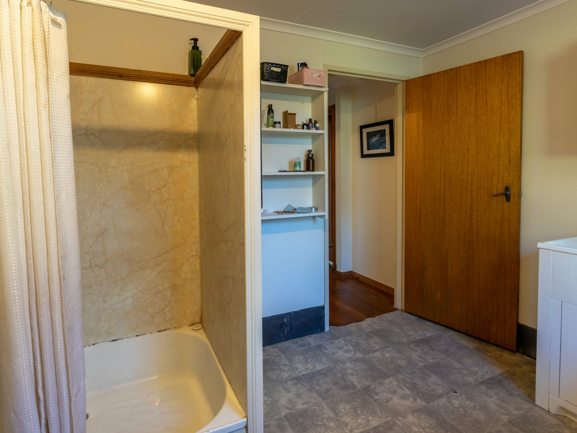 76 Gardens Road — photo 14 of 26