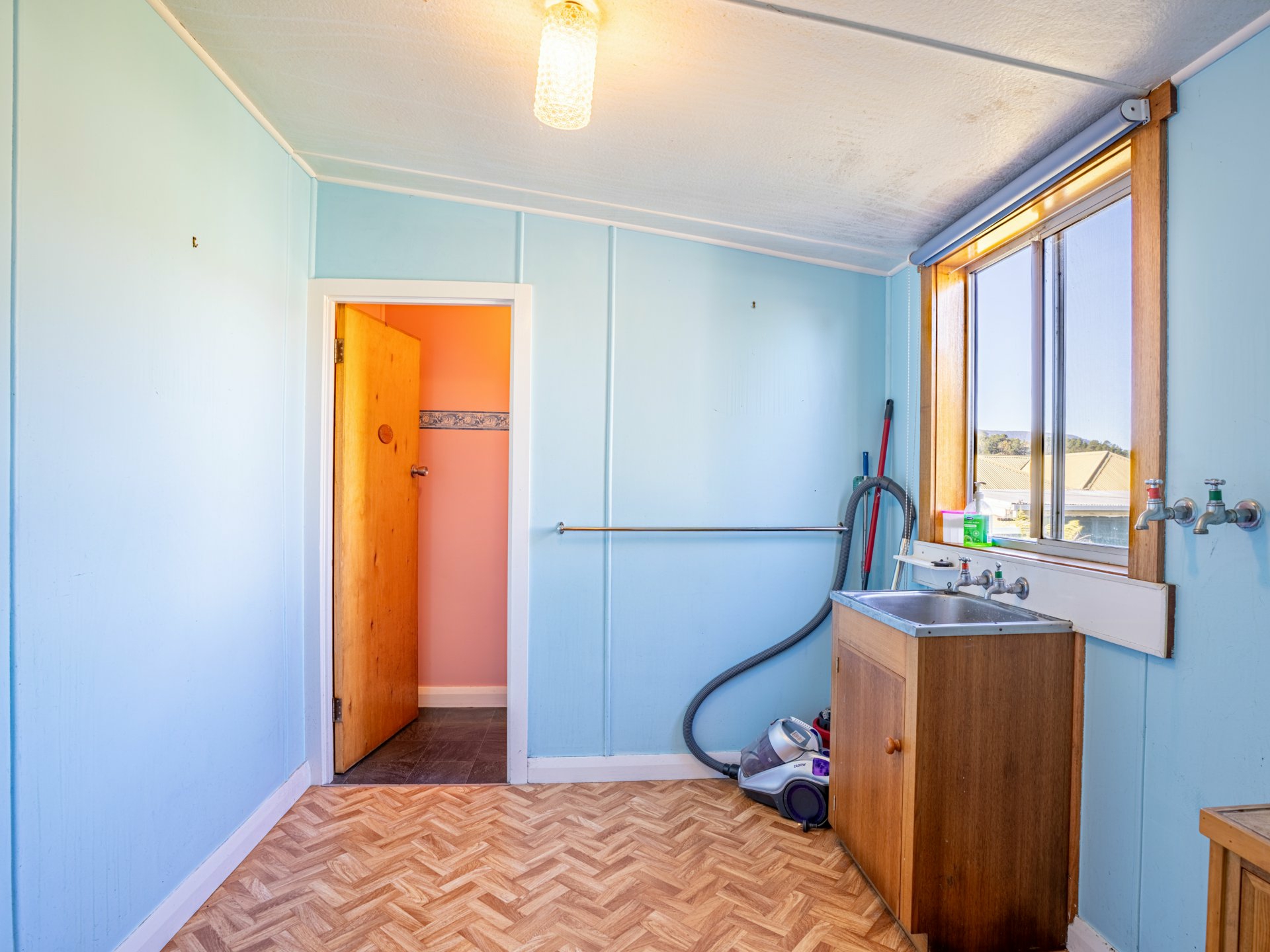 8 Grant Street — photo 14 of 17