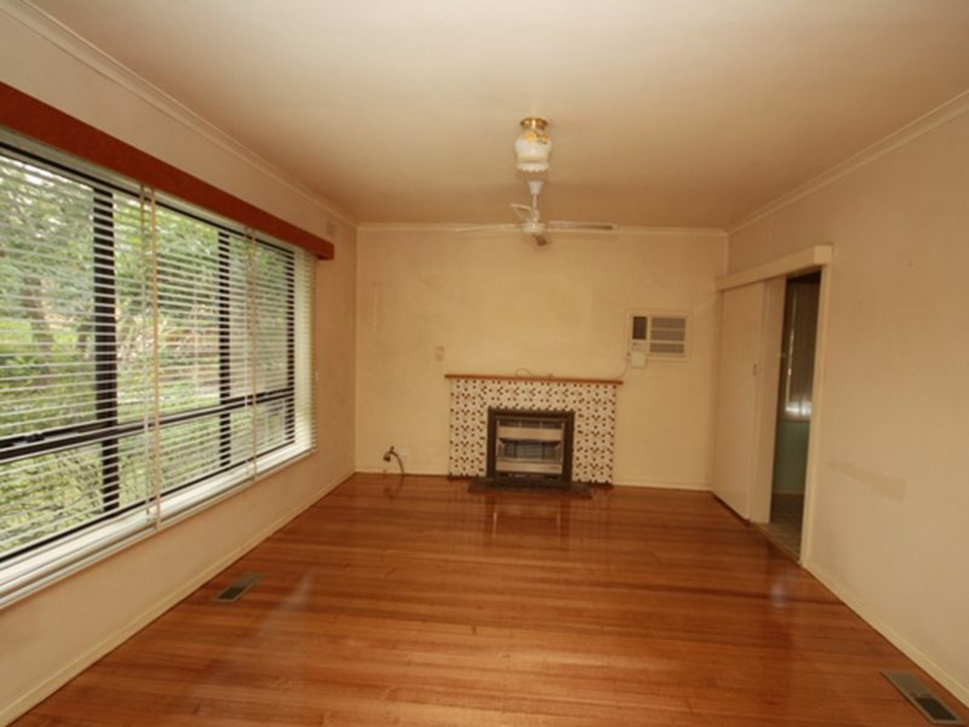 16 MORRIS COURT — photo 2 of 6