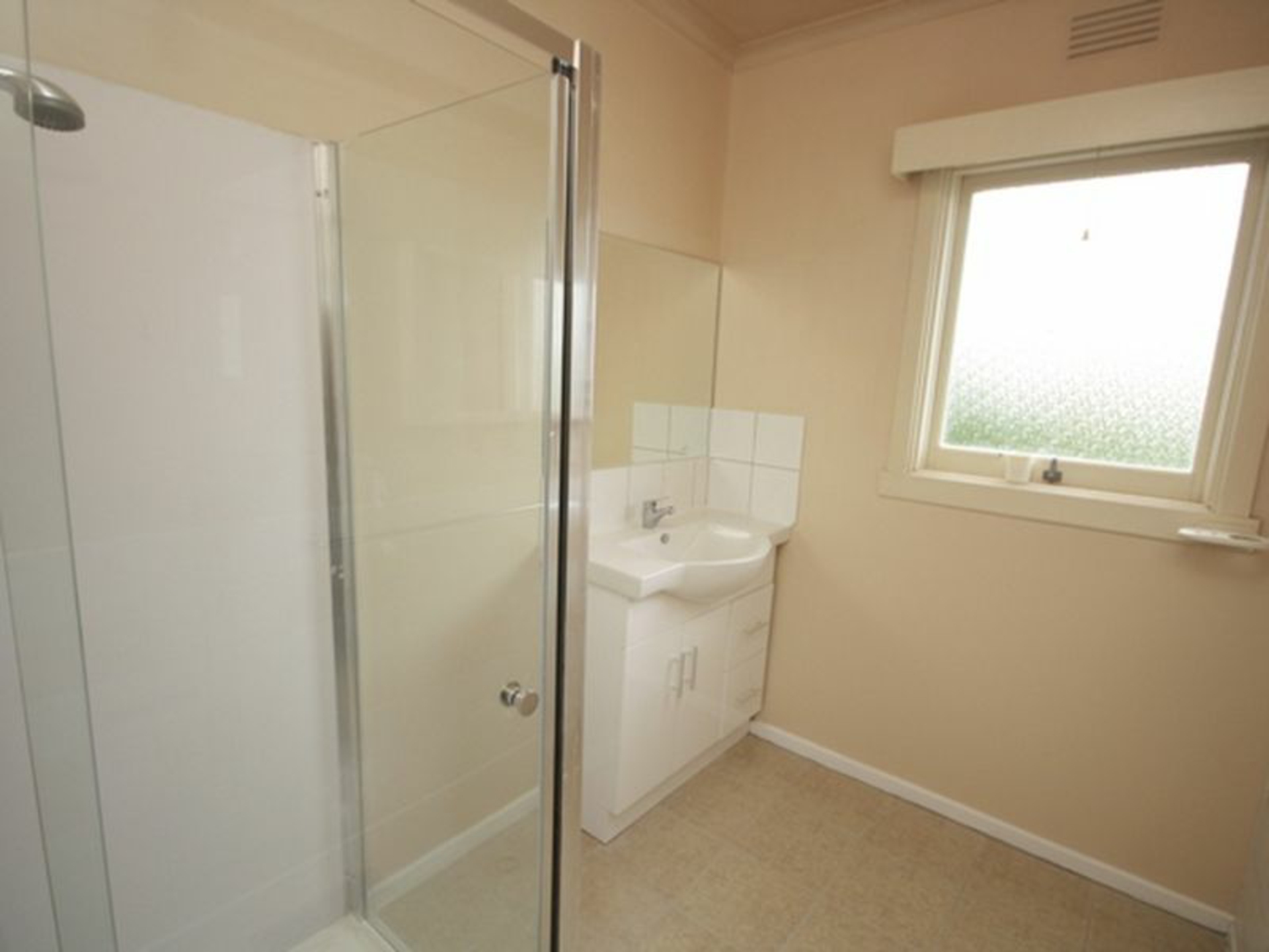 16 MORRIS COURT — photo 5 of 6