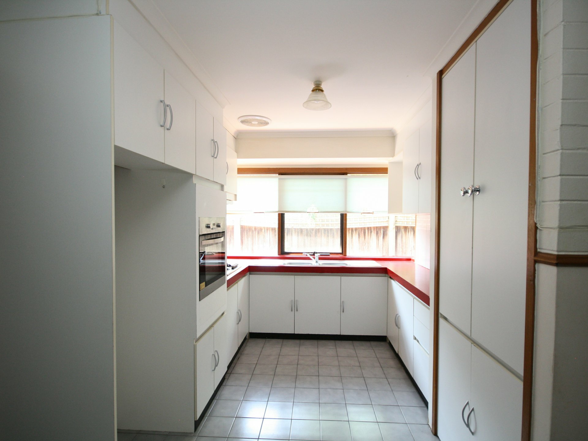 151 Fordholm Road — photo 3 of 6