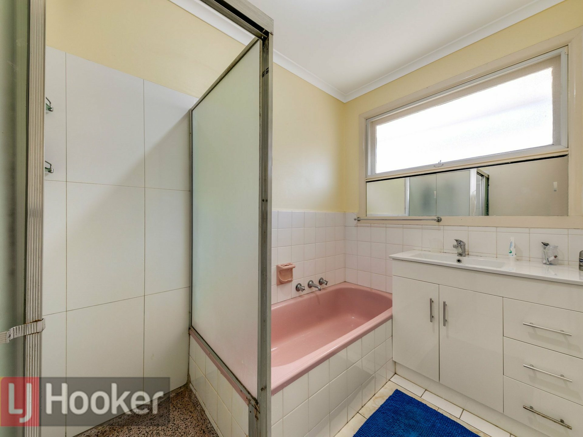 5/24 BALMORAL AVENUE — photo 4 of 9
