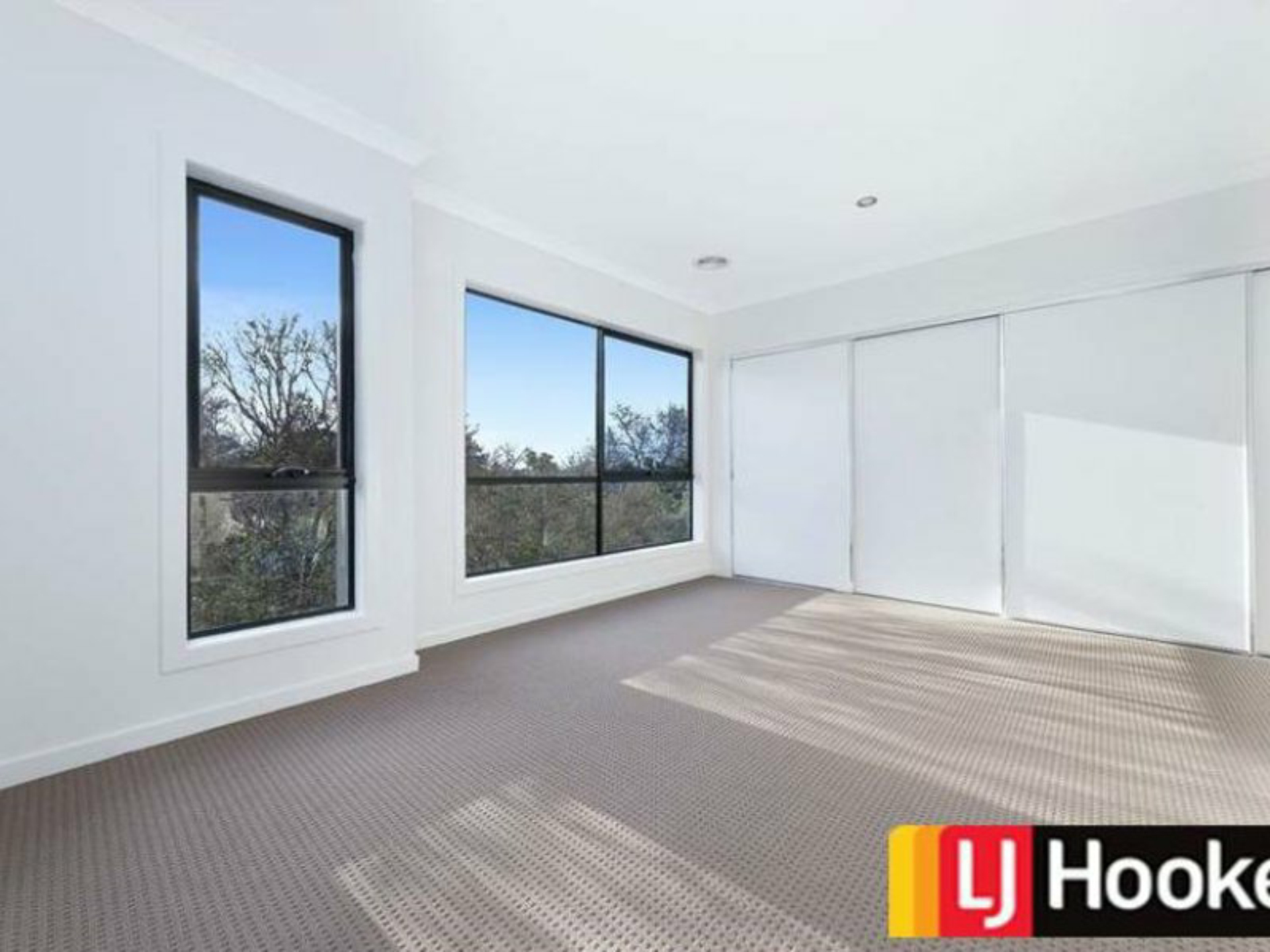 32a VIEW RD — photo 7 of 14