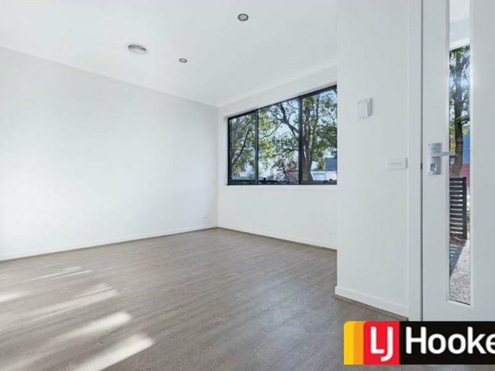 32a VIEW RD — photo 9 of 14
