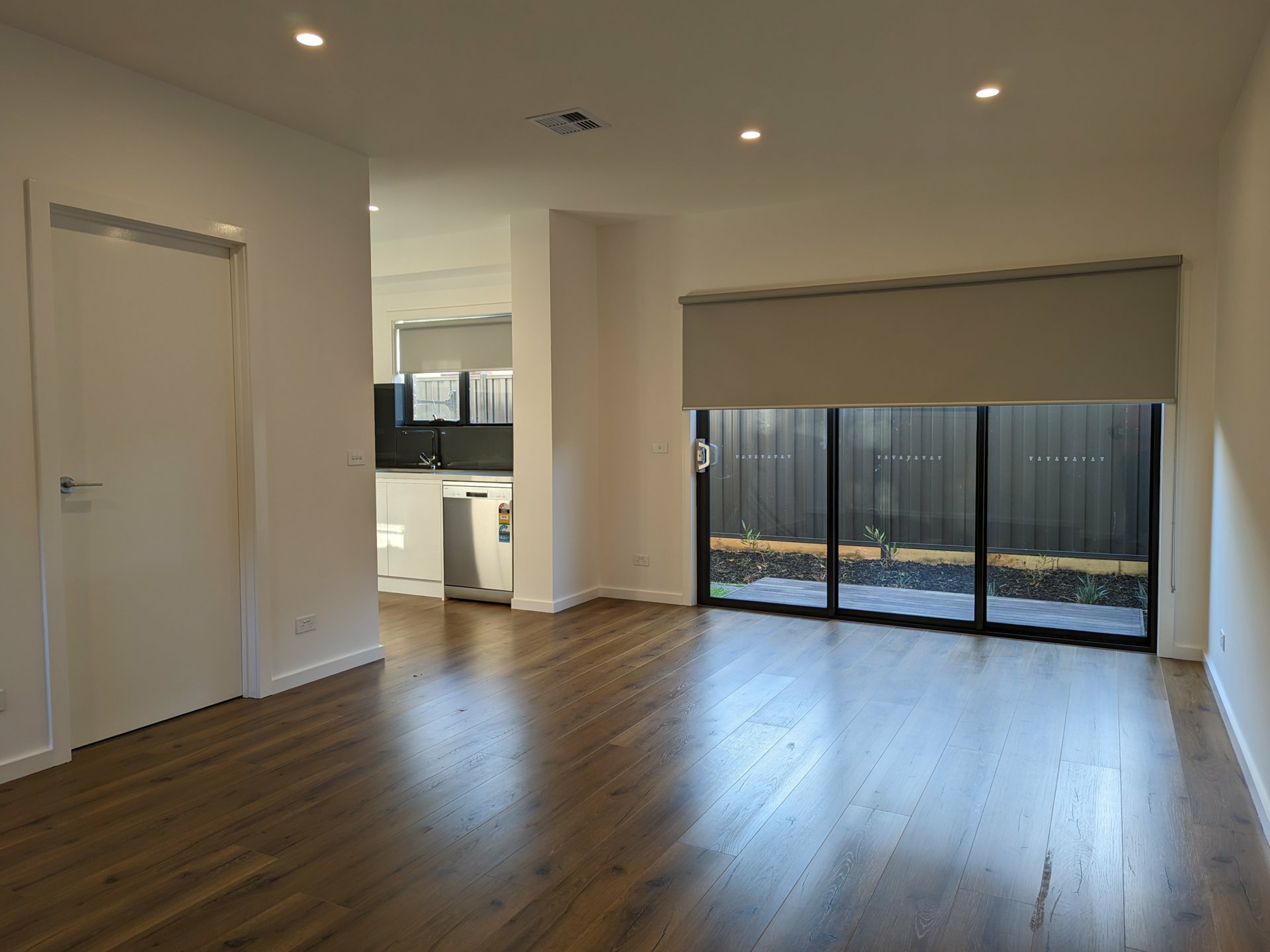 2/11 Oakes Avenue, CLAYTON SOUTH