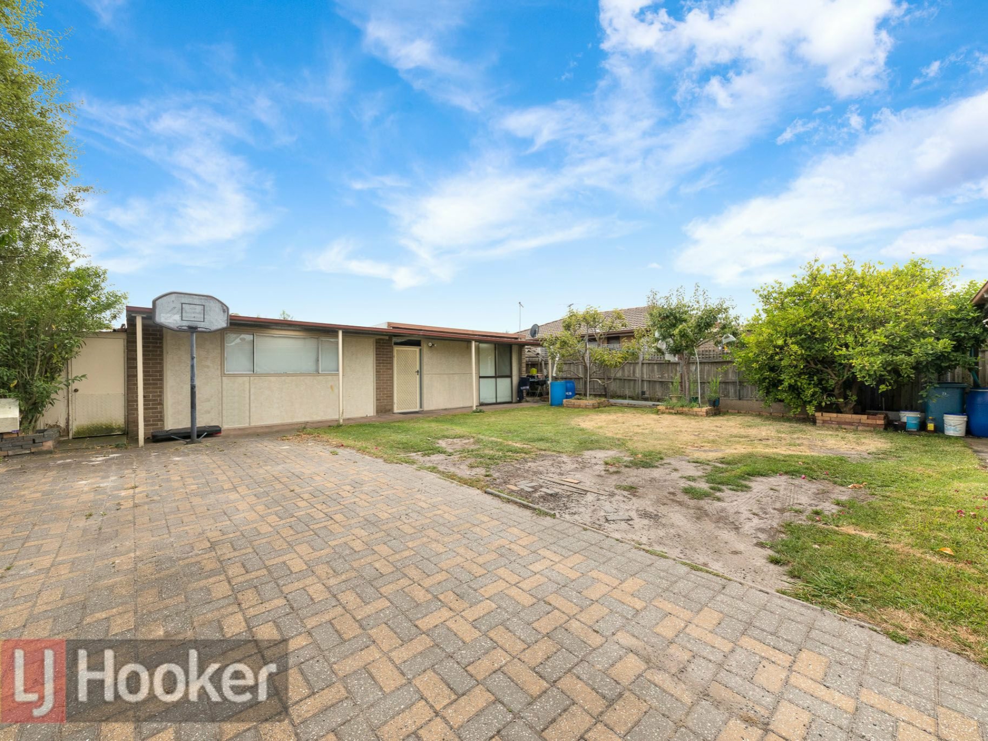 63 Yarraman Road — photo 18 of 23
