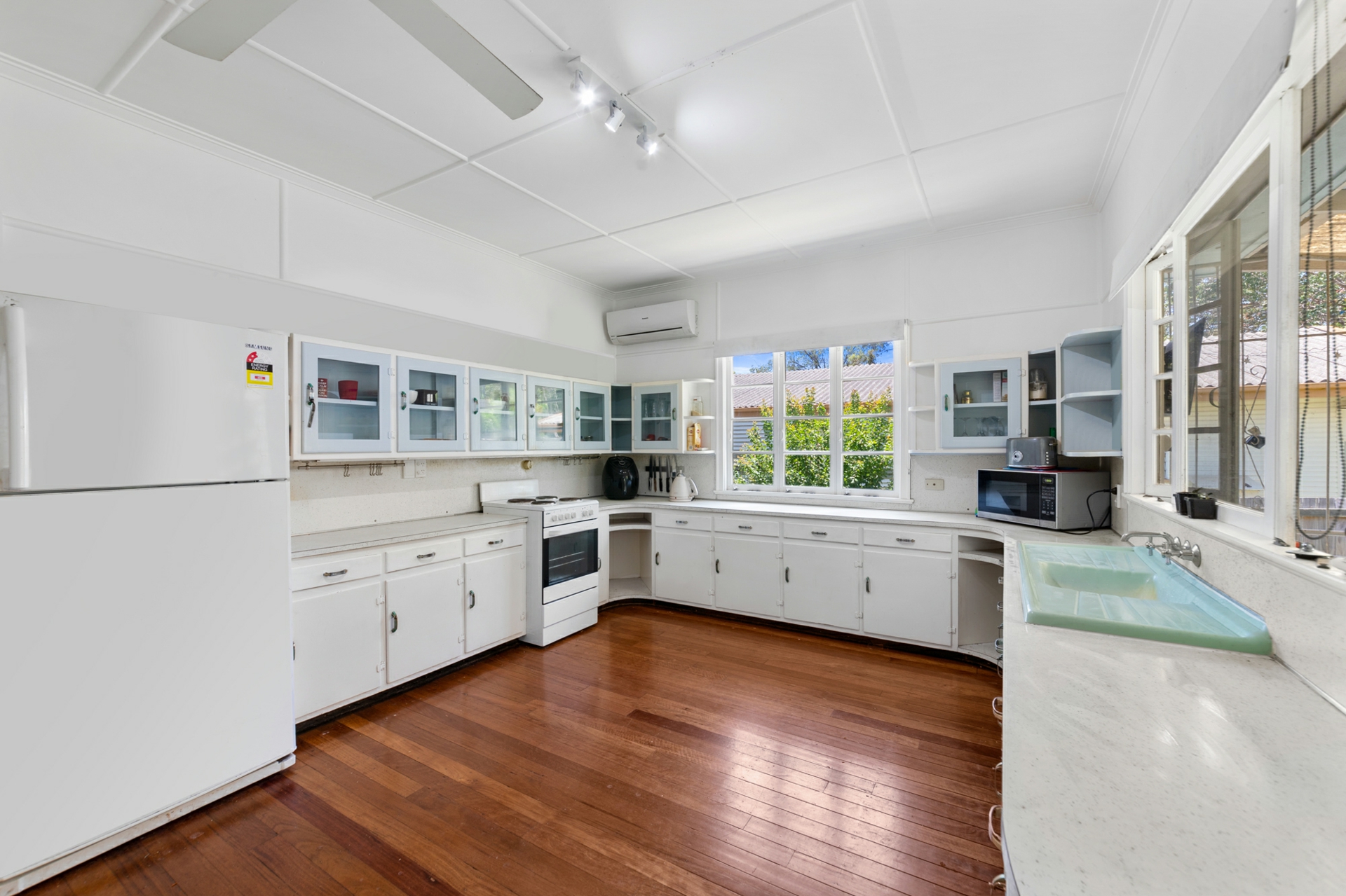 68 Fernvale Road Brassall QLD Property Details LJ Hooker