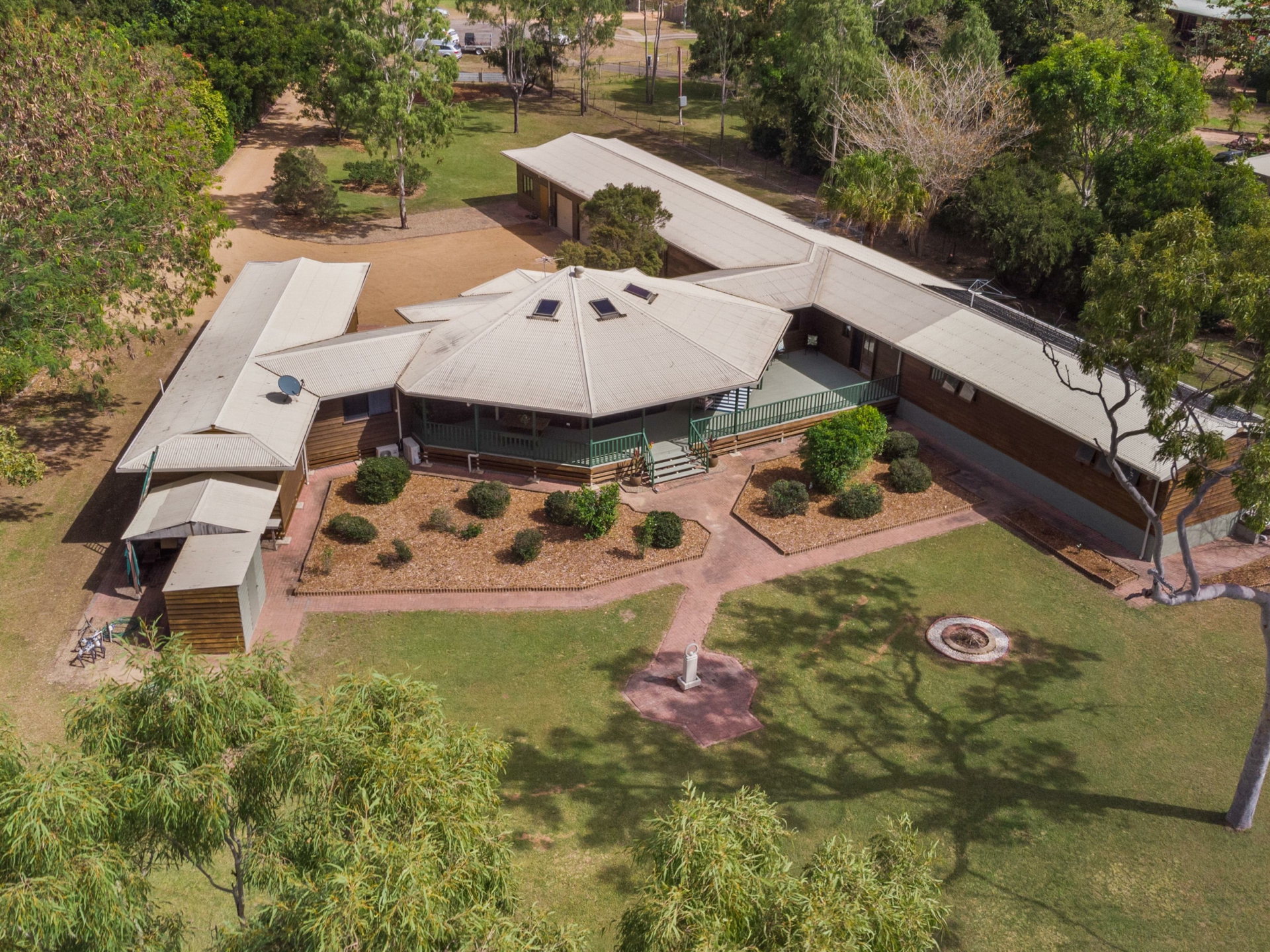 16 Vanessa Court, ALICE RIVER