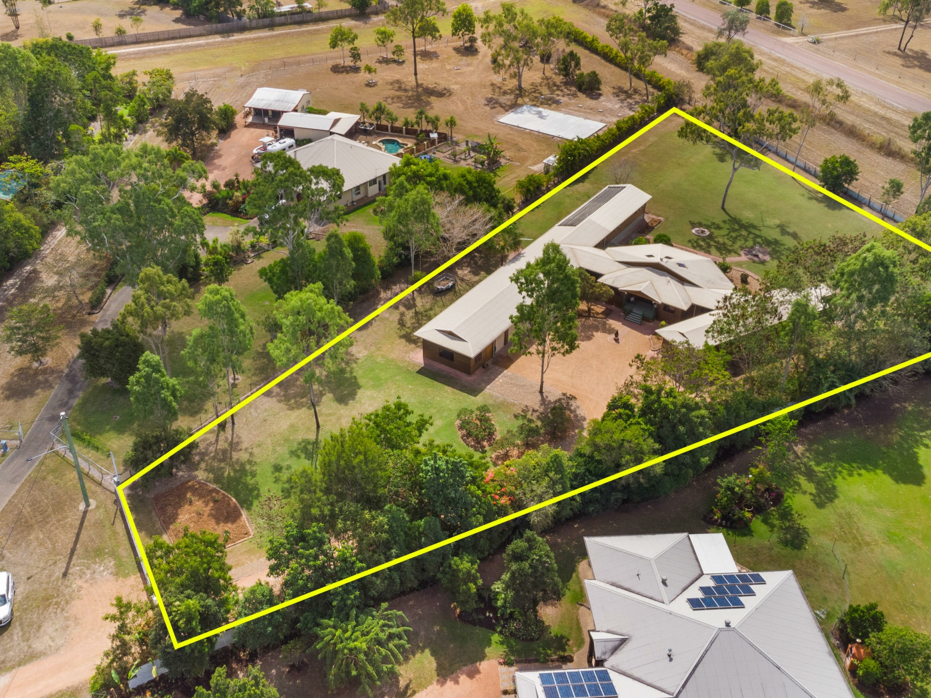 16 Vanessa Court, ALICE RIVER
