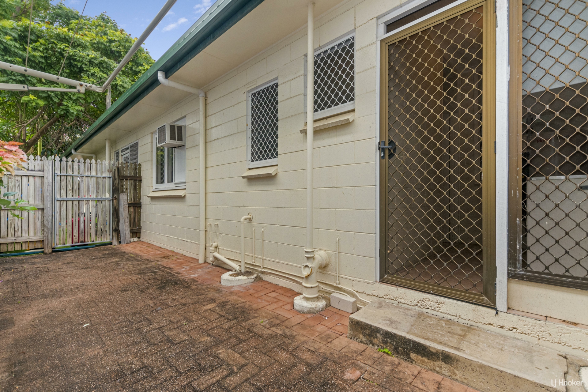 2/110 Eyre Street, NORTH WARD