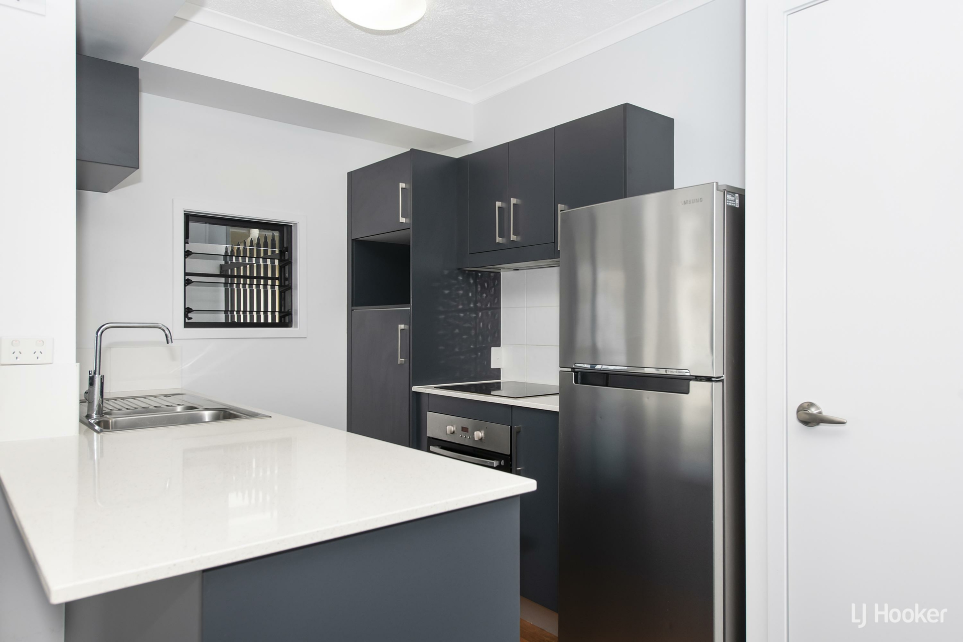 2/9 Carter Street, NORTH WARD