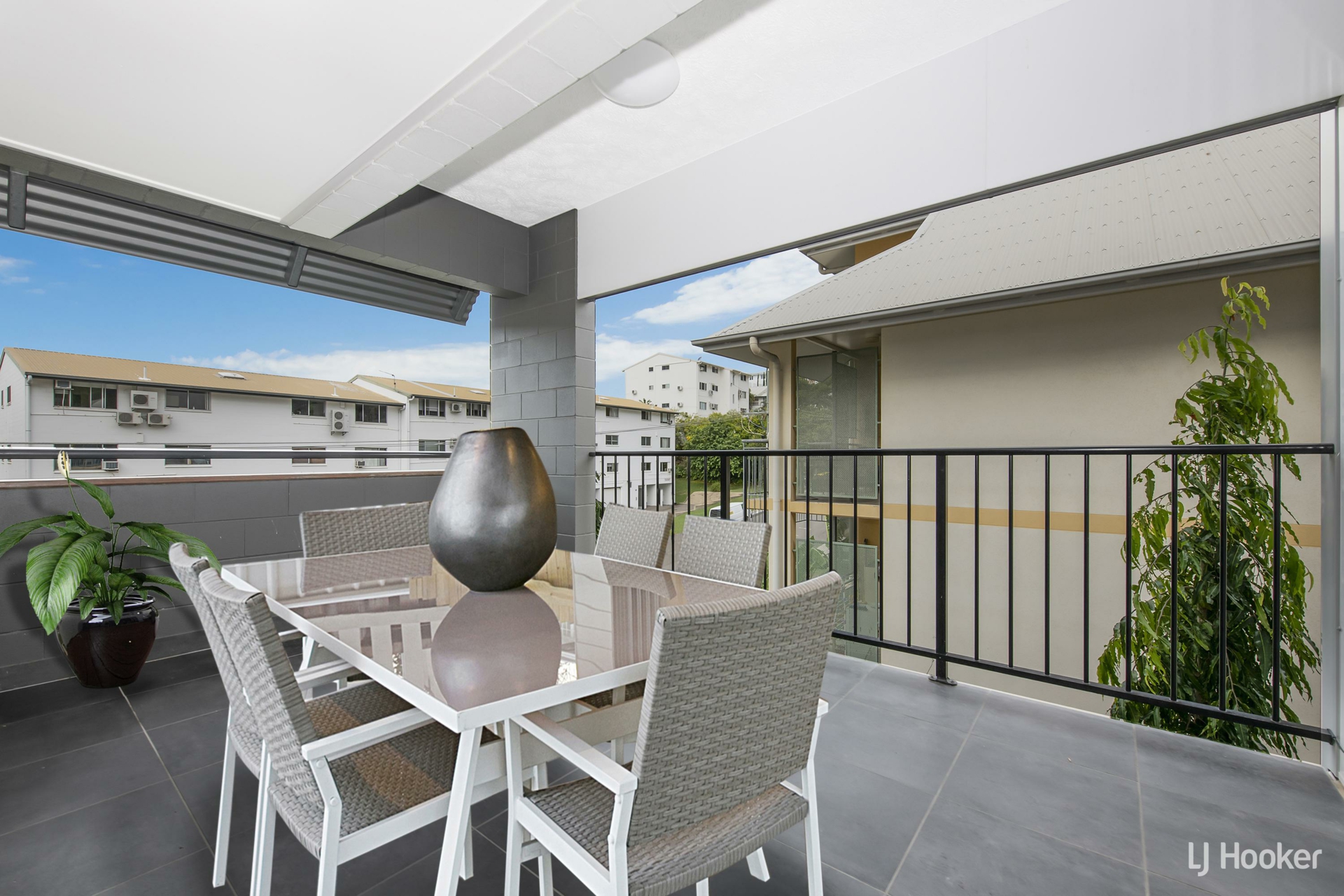 2/9 Carter Street, NORTH WARD