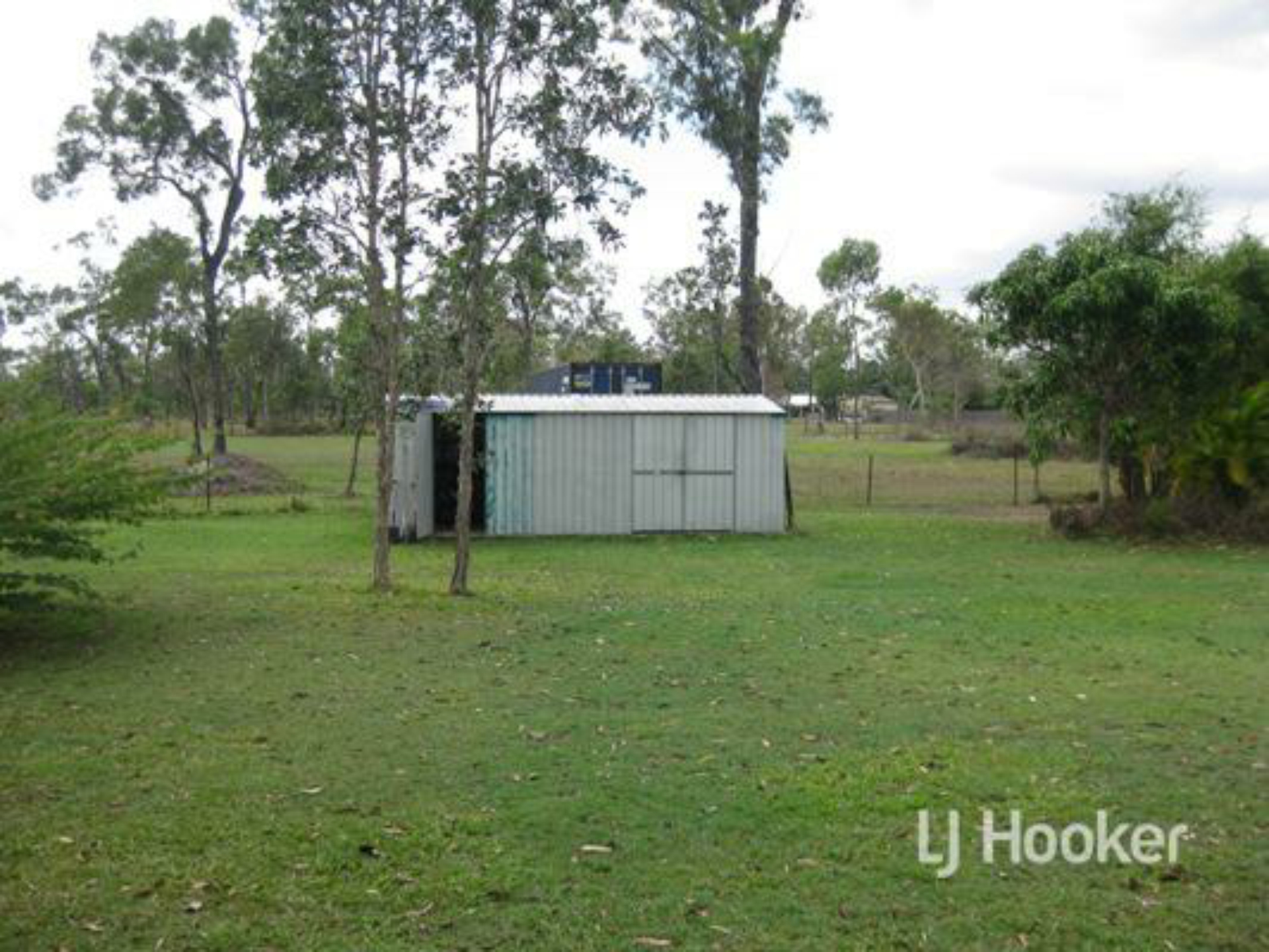 16 Endeavour Road, BLUEWATER PARK