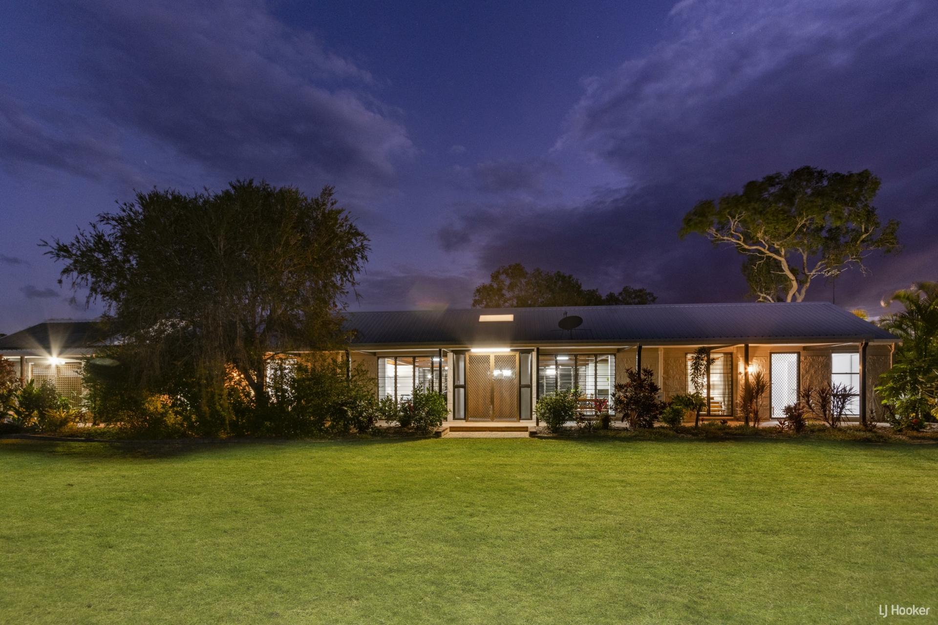 8 Isis Court, ALICE RIVER