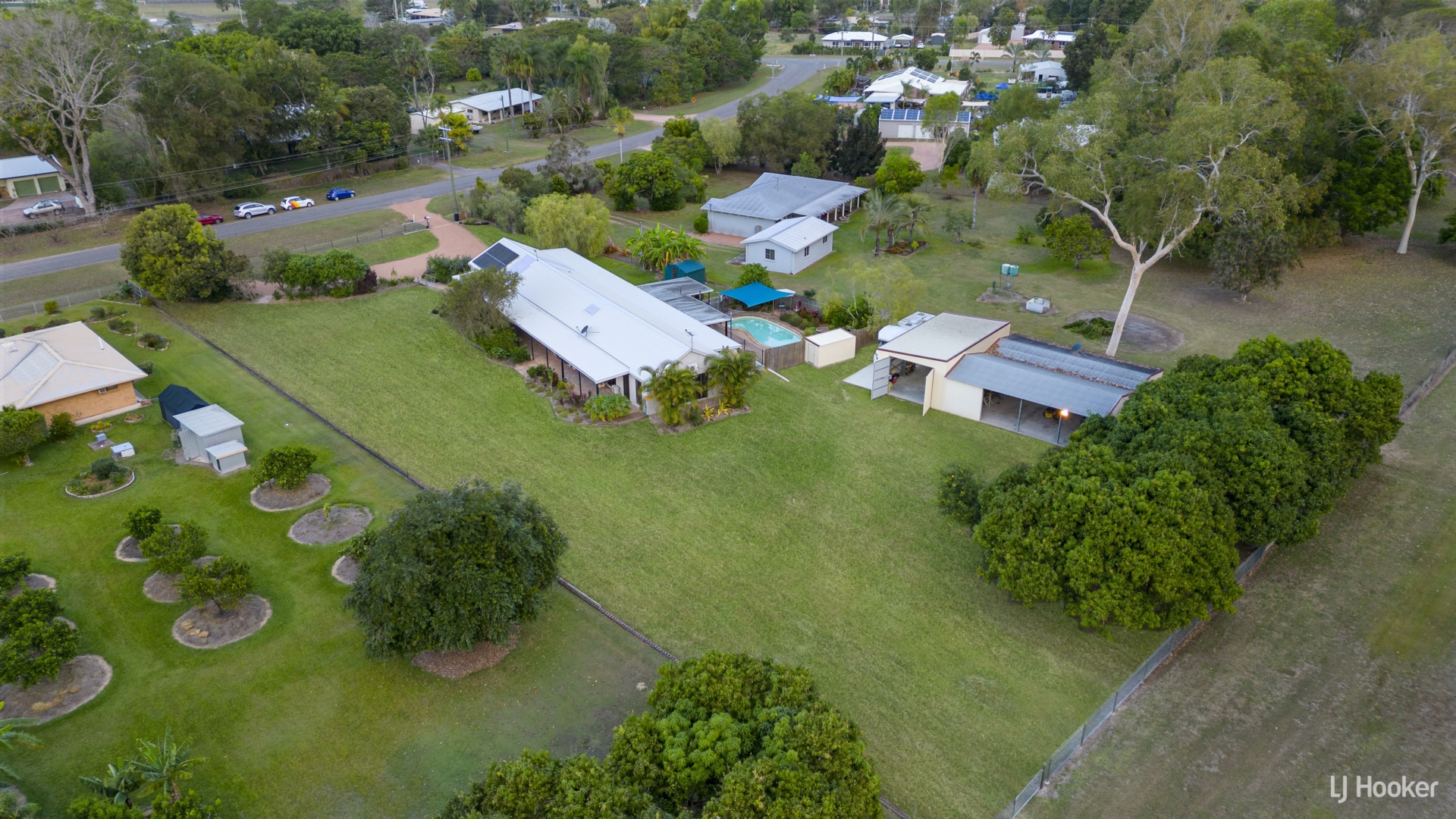 8 Isis Court, ALICE RIVER