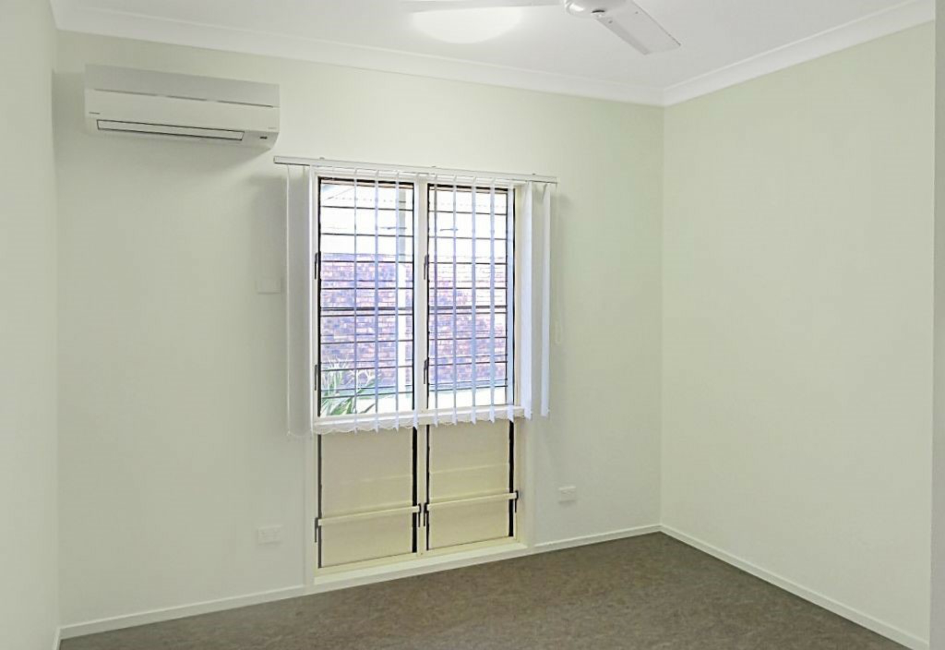 25 Eureka Crescent, KIRWAN
