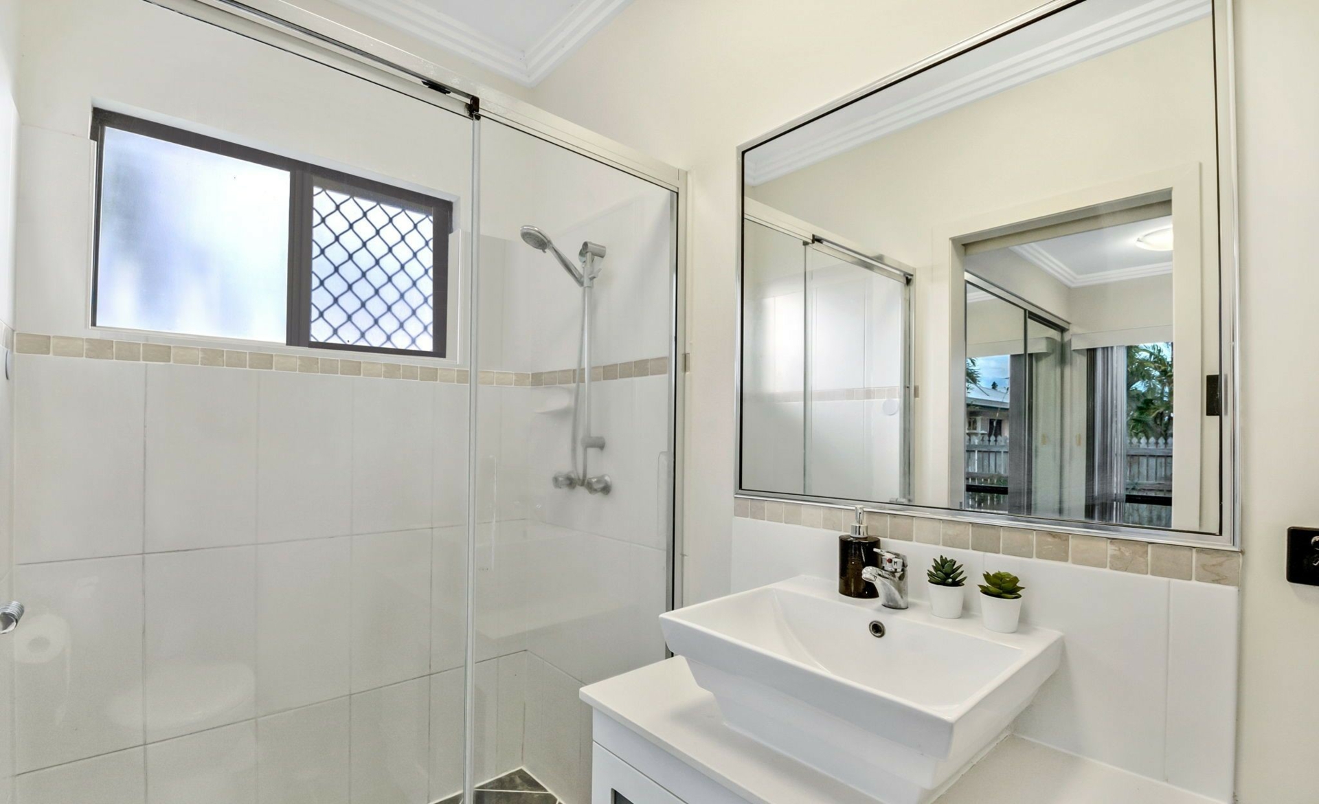 9 Littabella Place — photo 7 of 8
