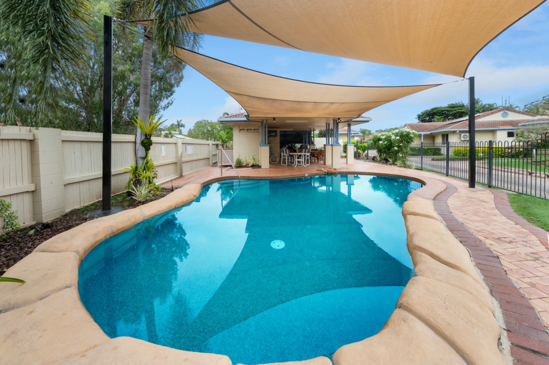 1/13 Golf Links Drive Kirwan QLD Property Details LJ Hooker