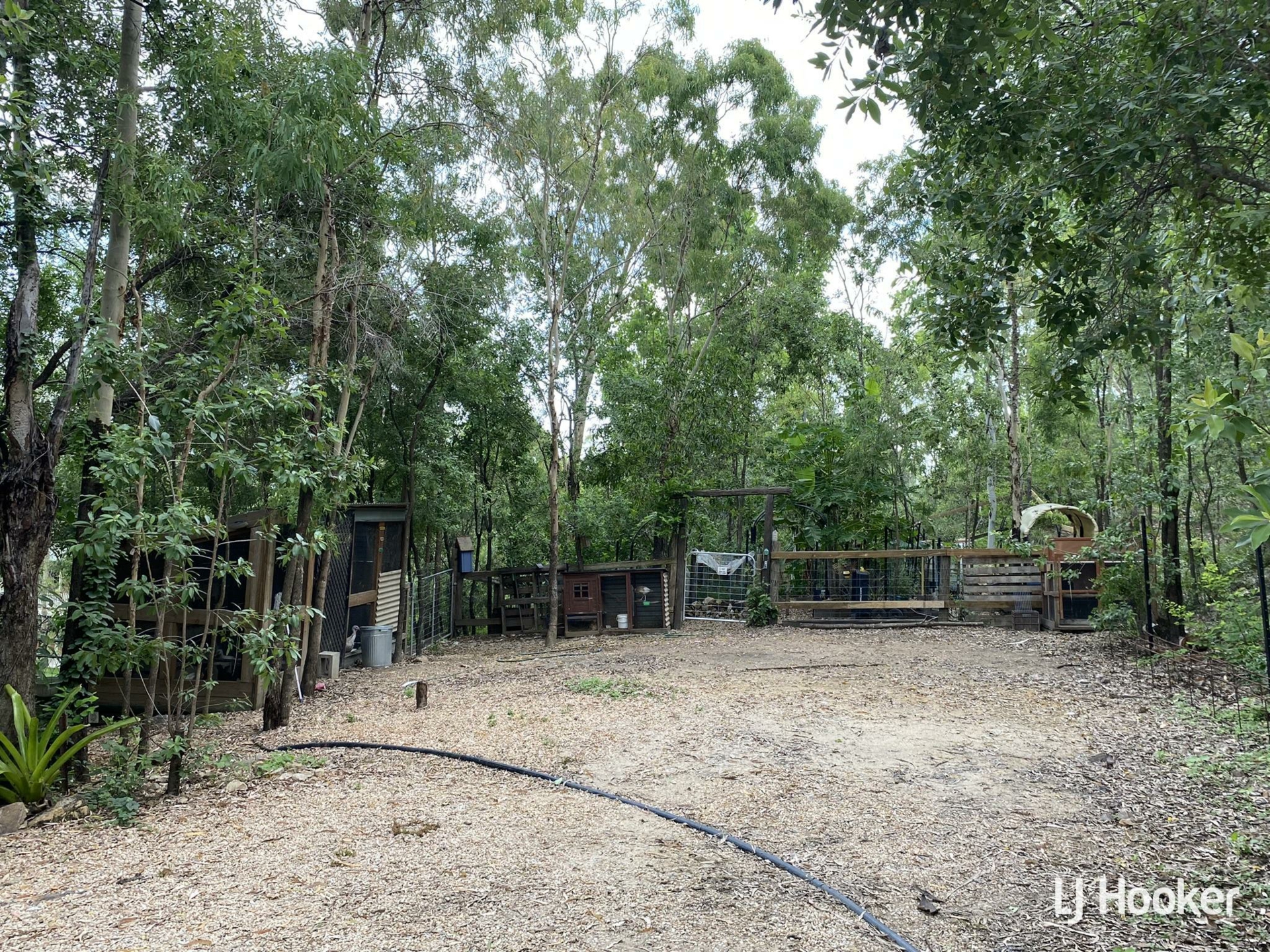 204 Mount Low Parkway, BUSHLAND BEACH