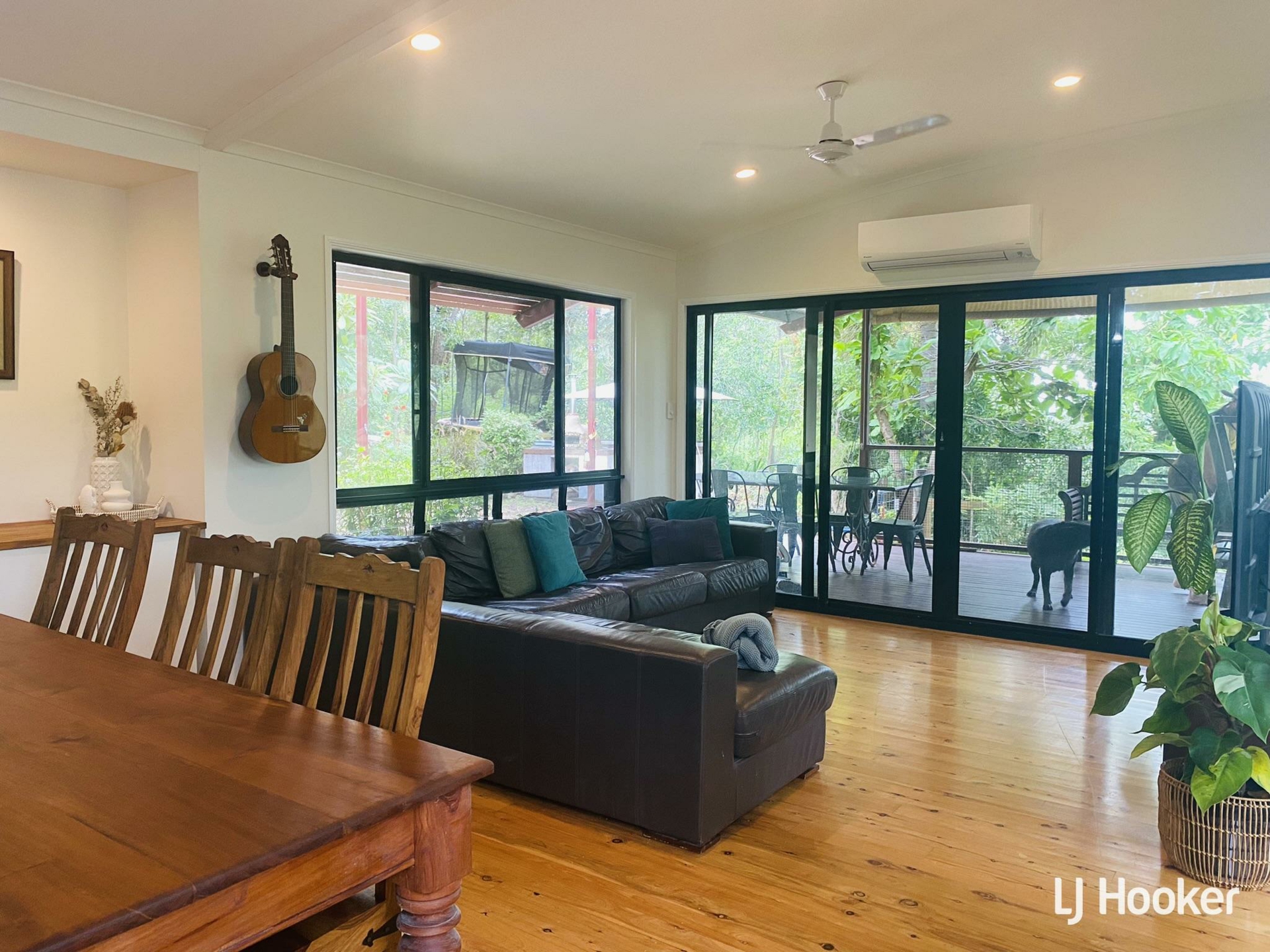 204 Mount Low Parkway, BUSHLAND BEACH