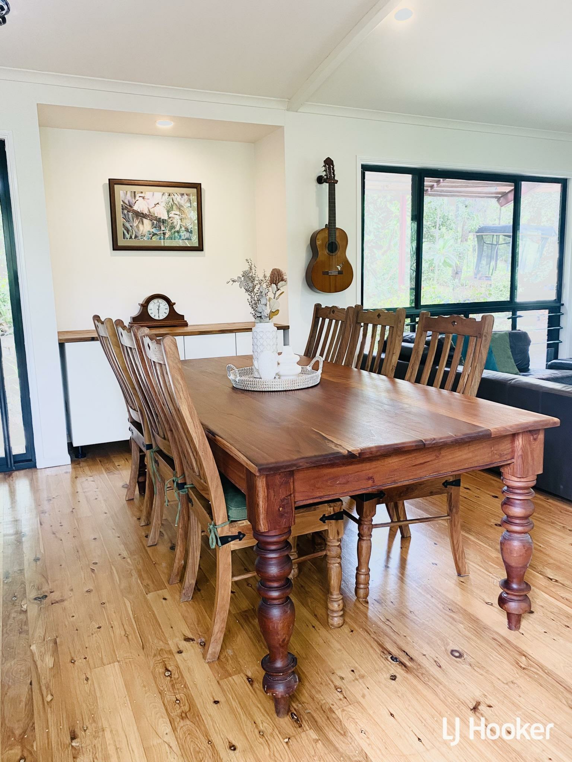 204 Mount Low Parkway, BUSHLAND BEACH