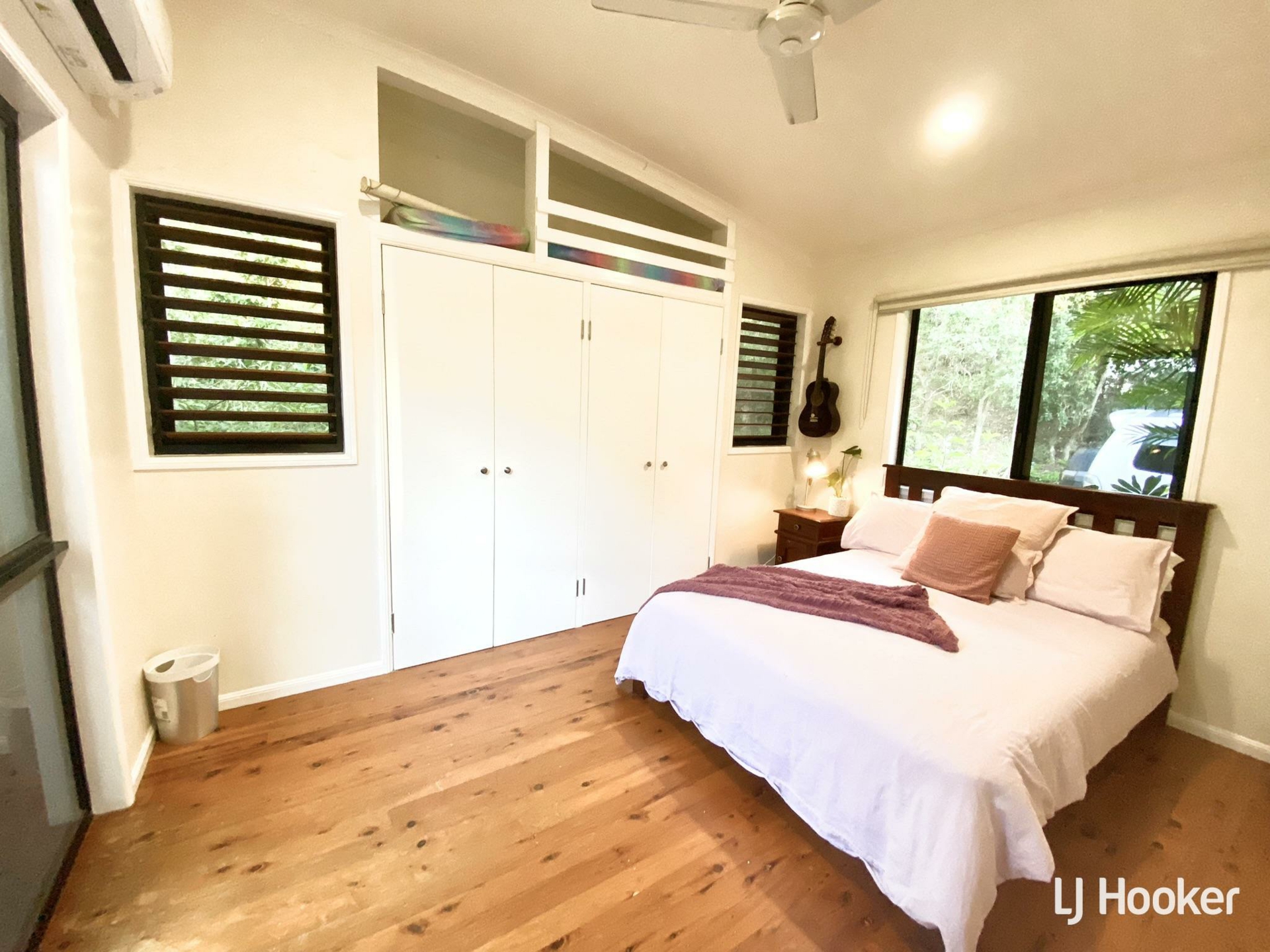 204 Mount Low Parkway, BUSHLAND BEACH