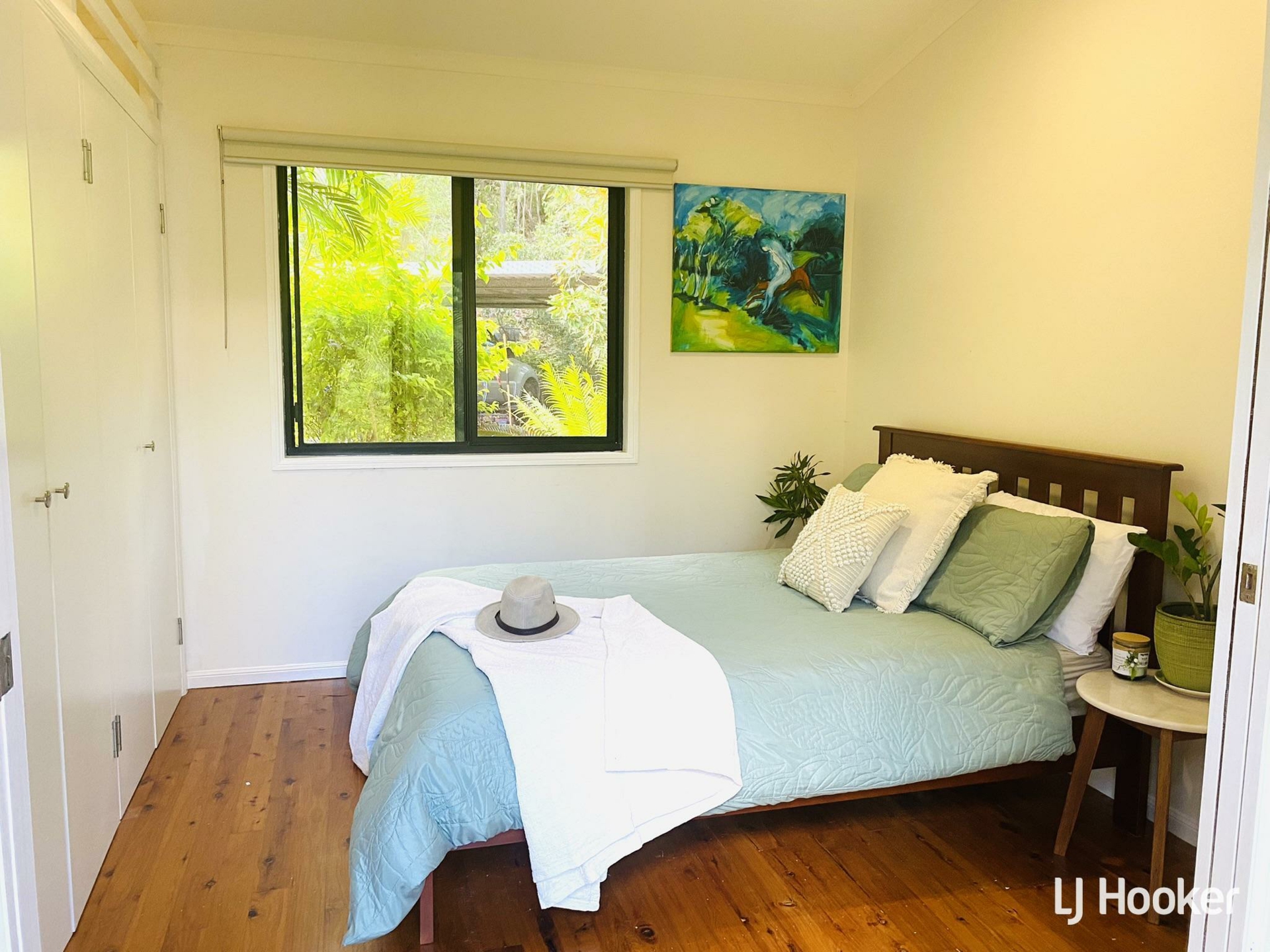 204 Mount Low Parkway, BUSHLAND BEACH
