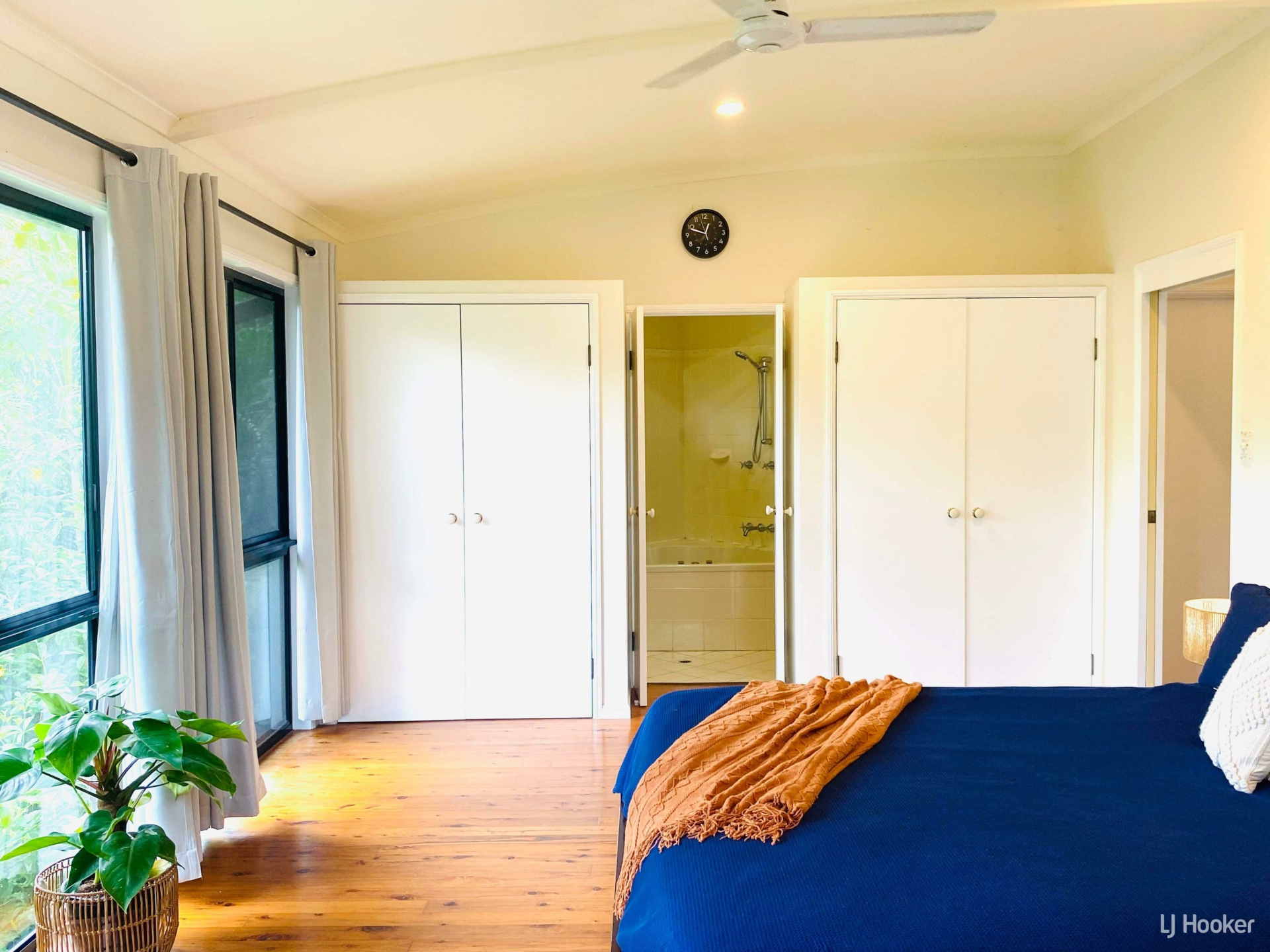 204 Mount Low Parkway, BUSHLAND BEACH