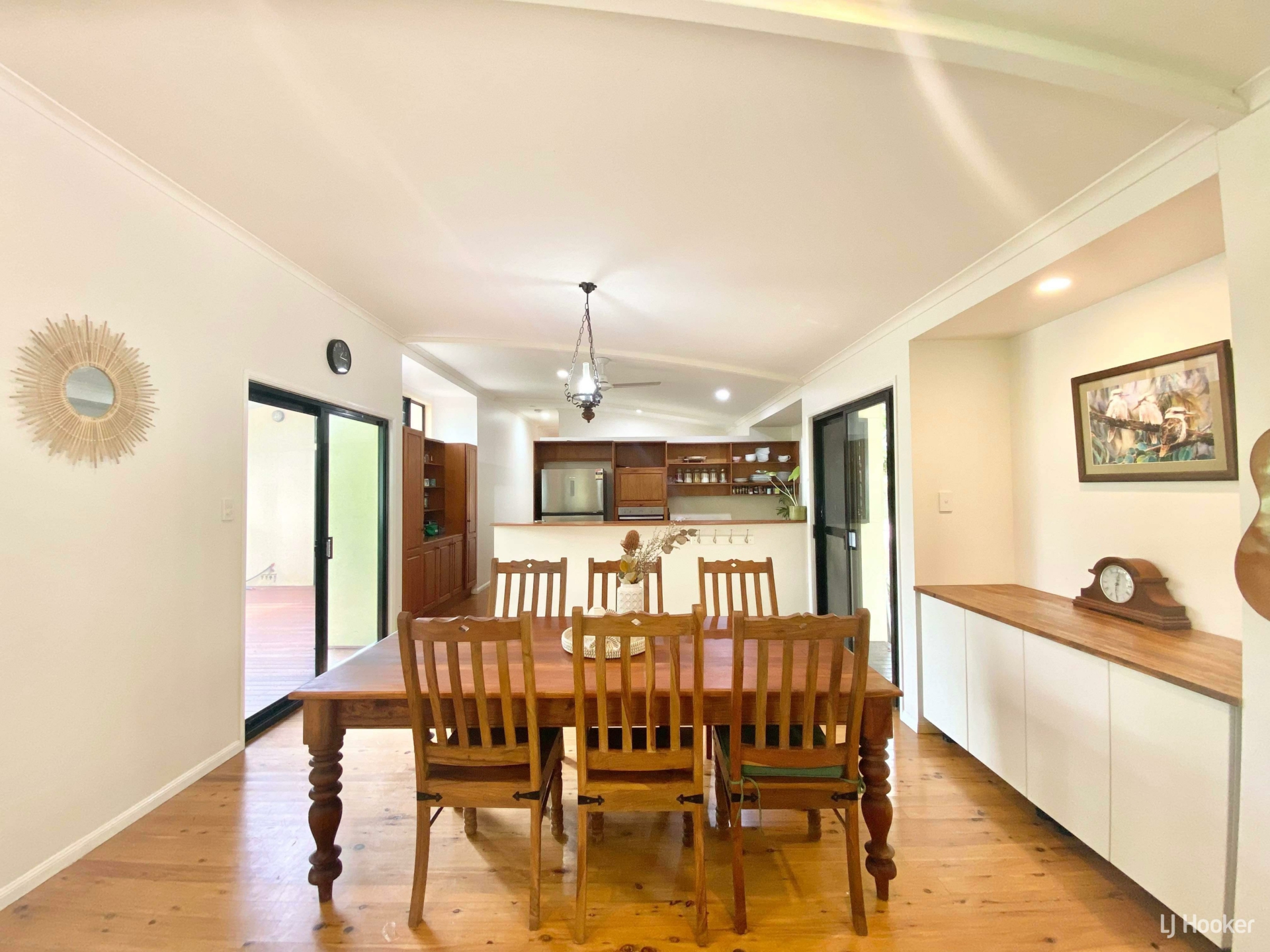 204 Mount Low Parkway, BUSHLAND BEACH