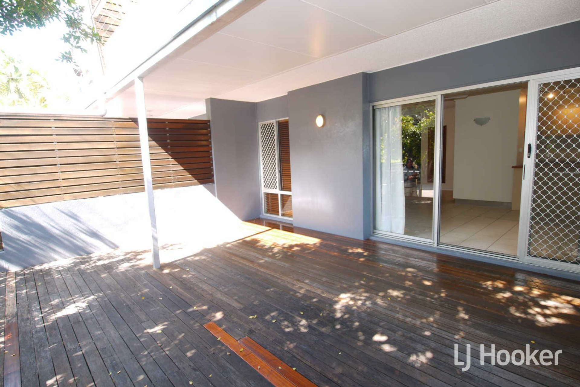 1/10 Paxton Street, NORTH WARD