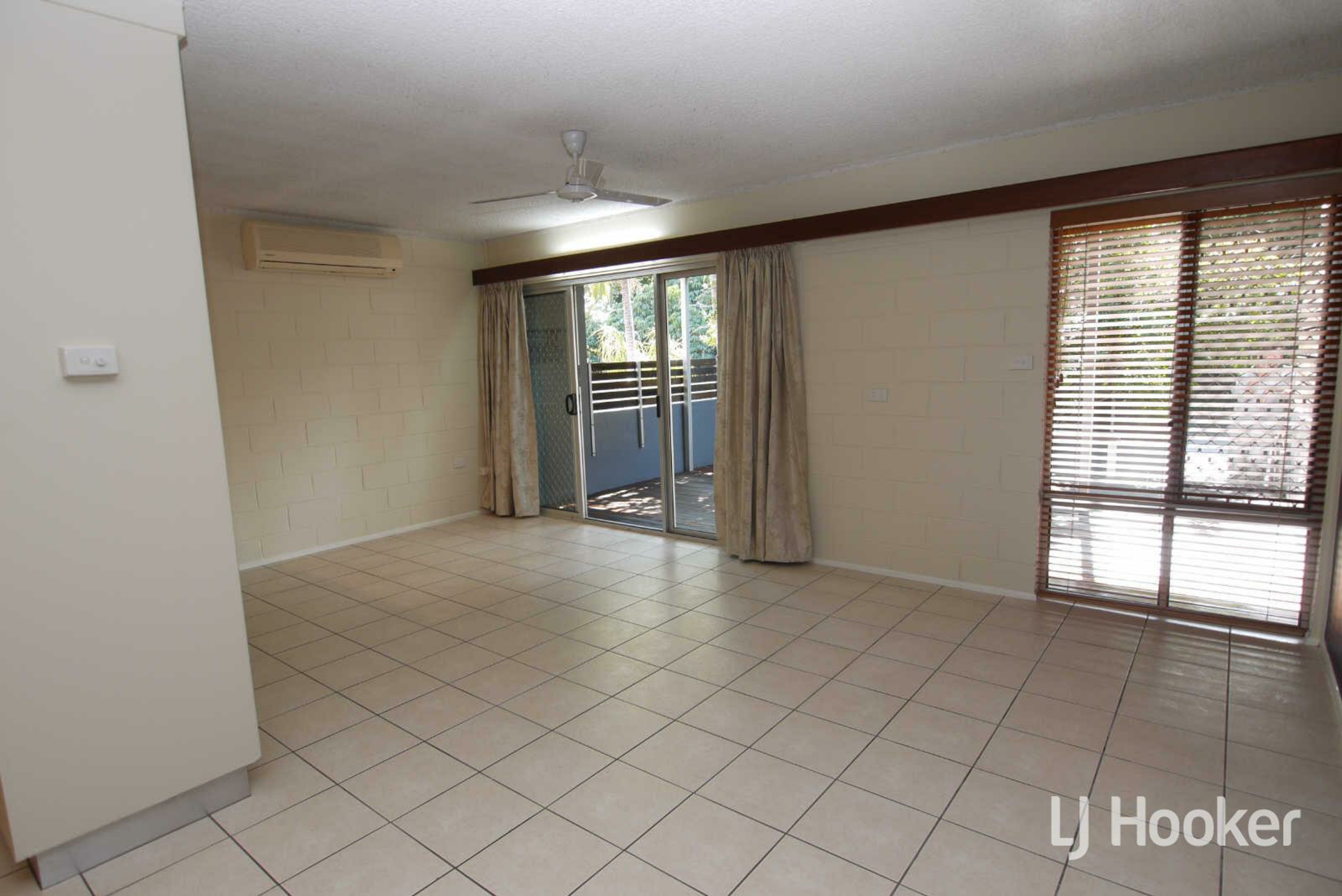 1/10 Paxton Street, NORTH WARD
