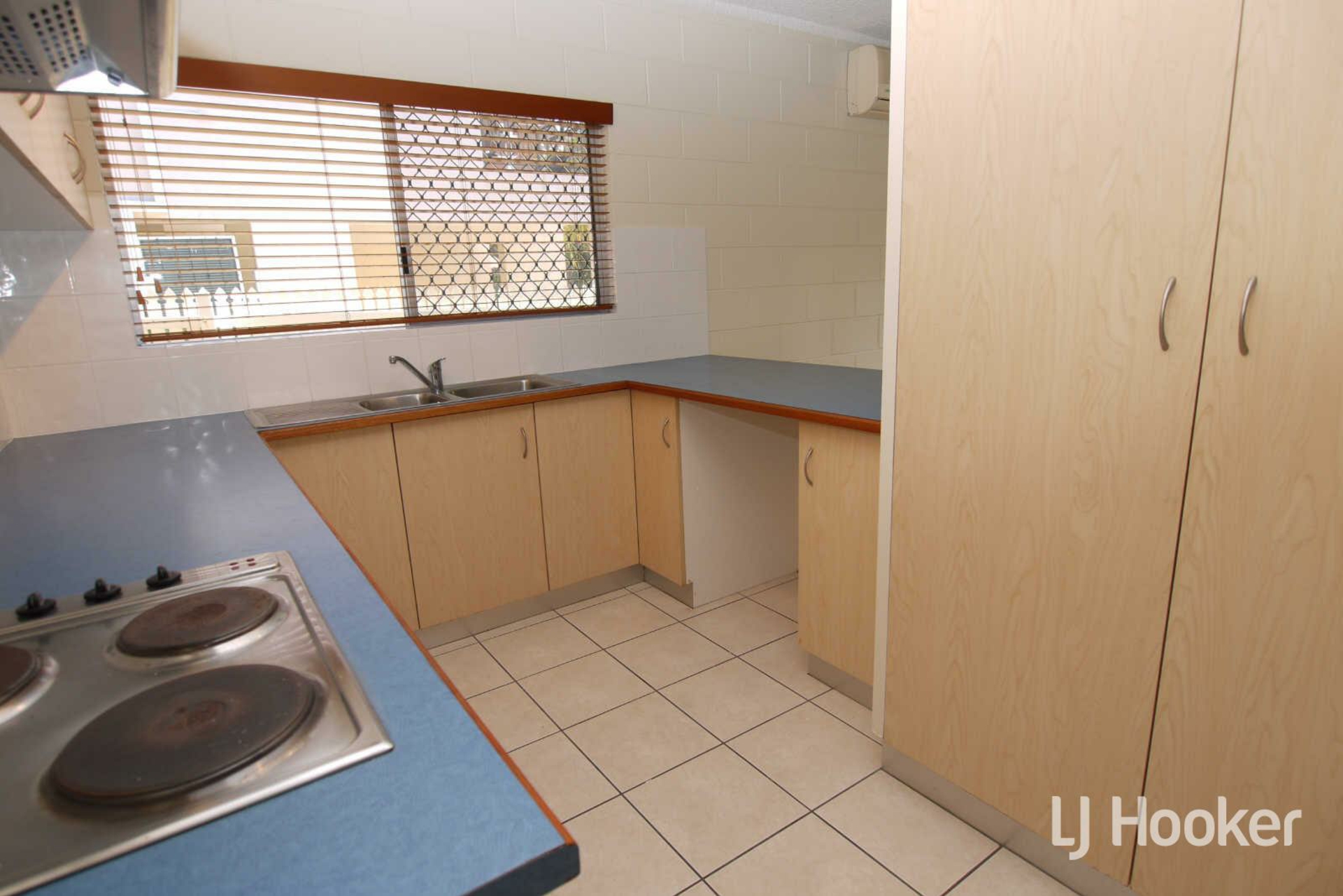1/10 Paxton Street, NORTH WARD