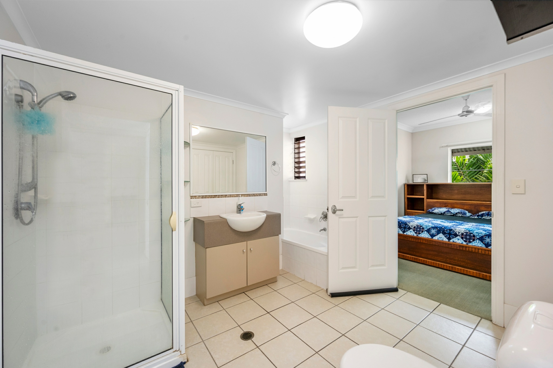 10/16-22 Martinez Avenue, WEST END