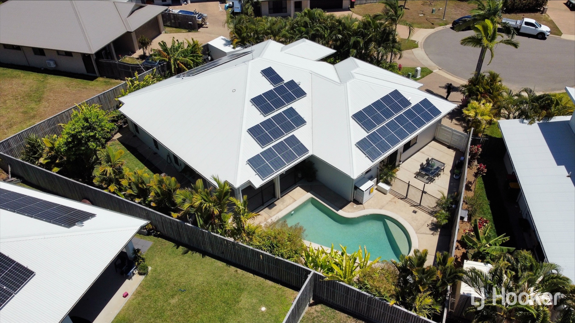 6 Cowrie Court, BUSHLAND BEACH