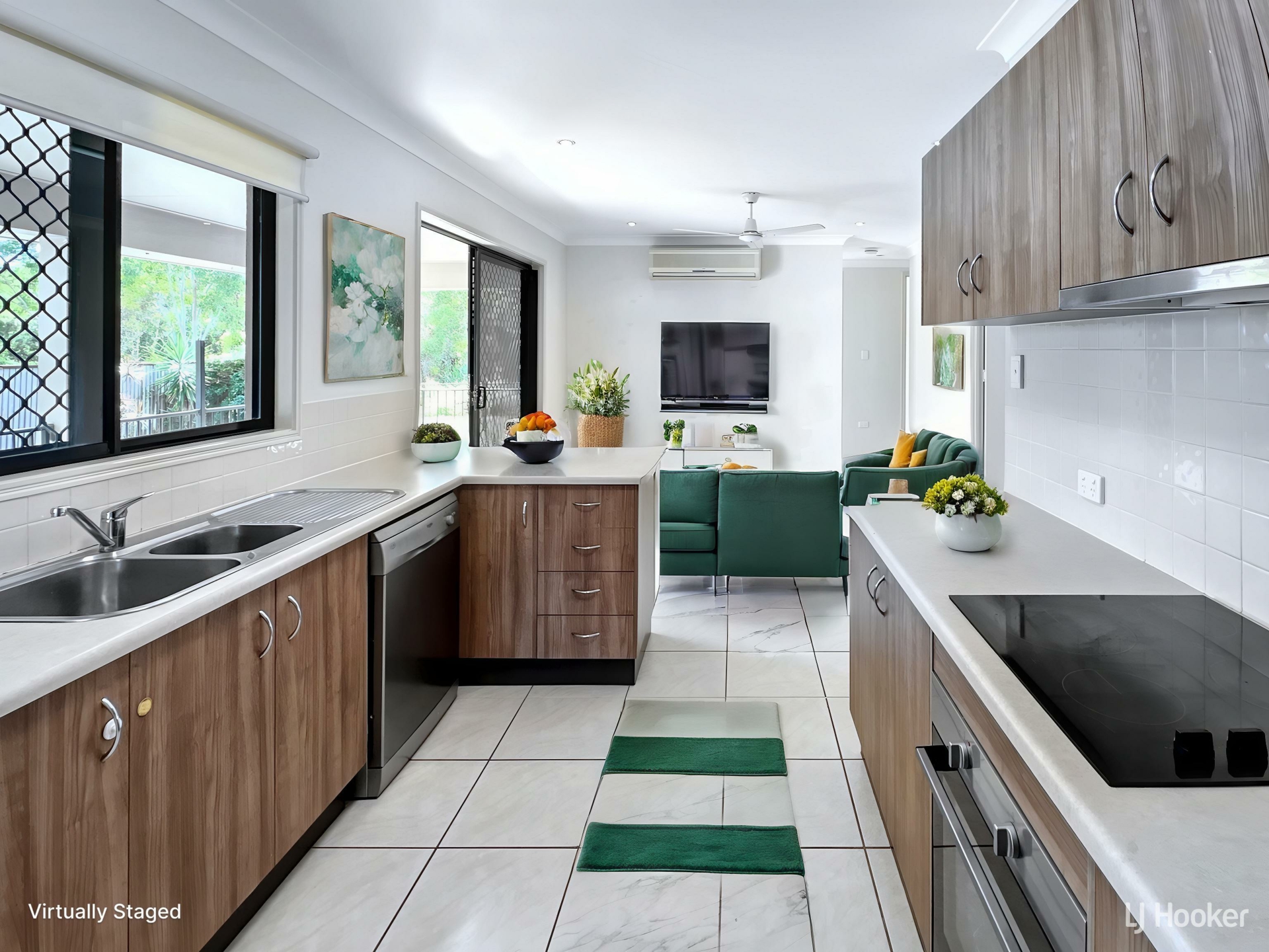 51 Anchorage, BUSHLAND BEACH
