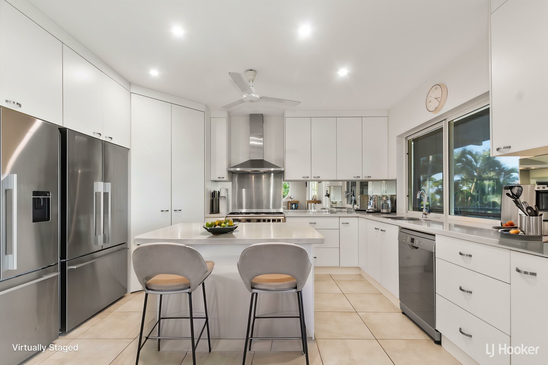 9 Yarrawonga Drive, CASTLE HILL